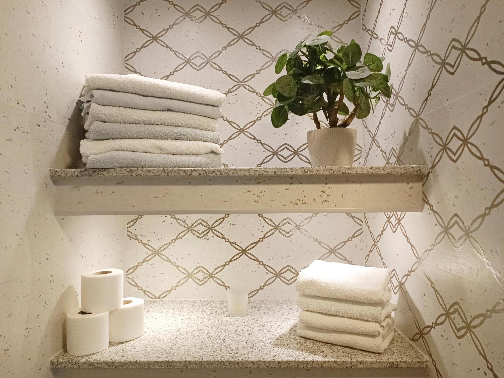 F&a Apartment *
