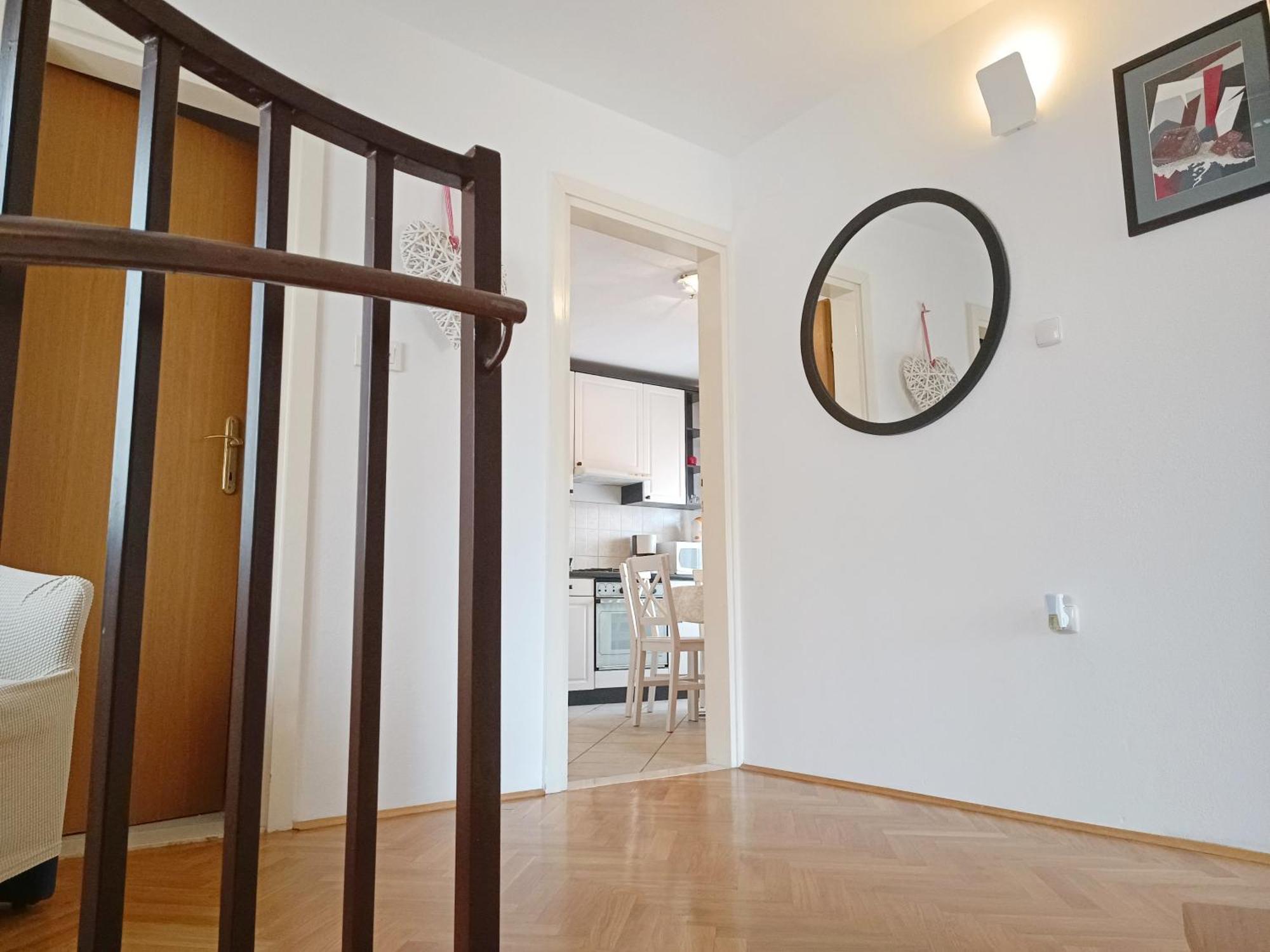 F&a Apartment *