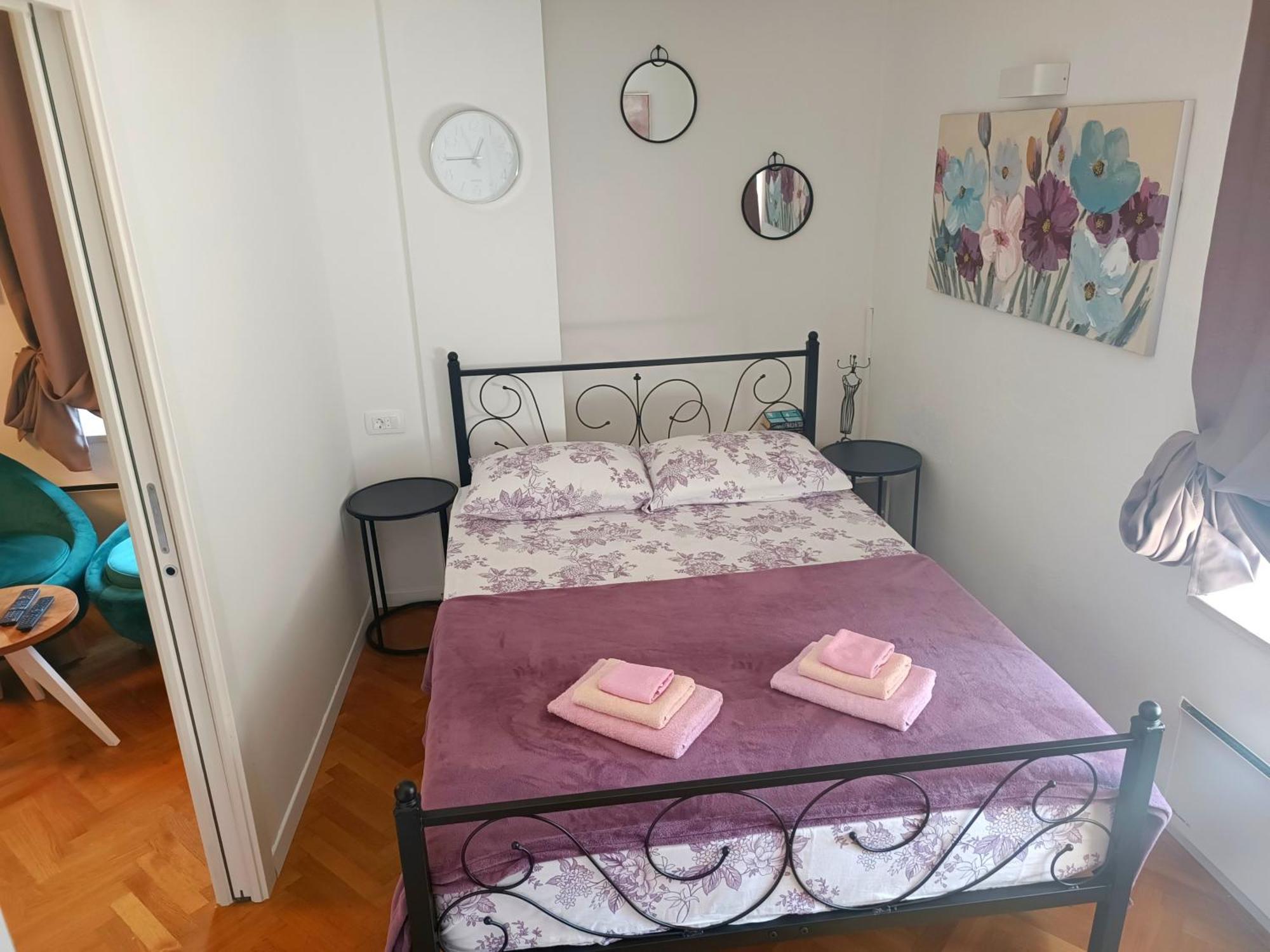 Apartment F&a *