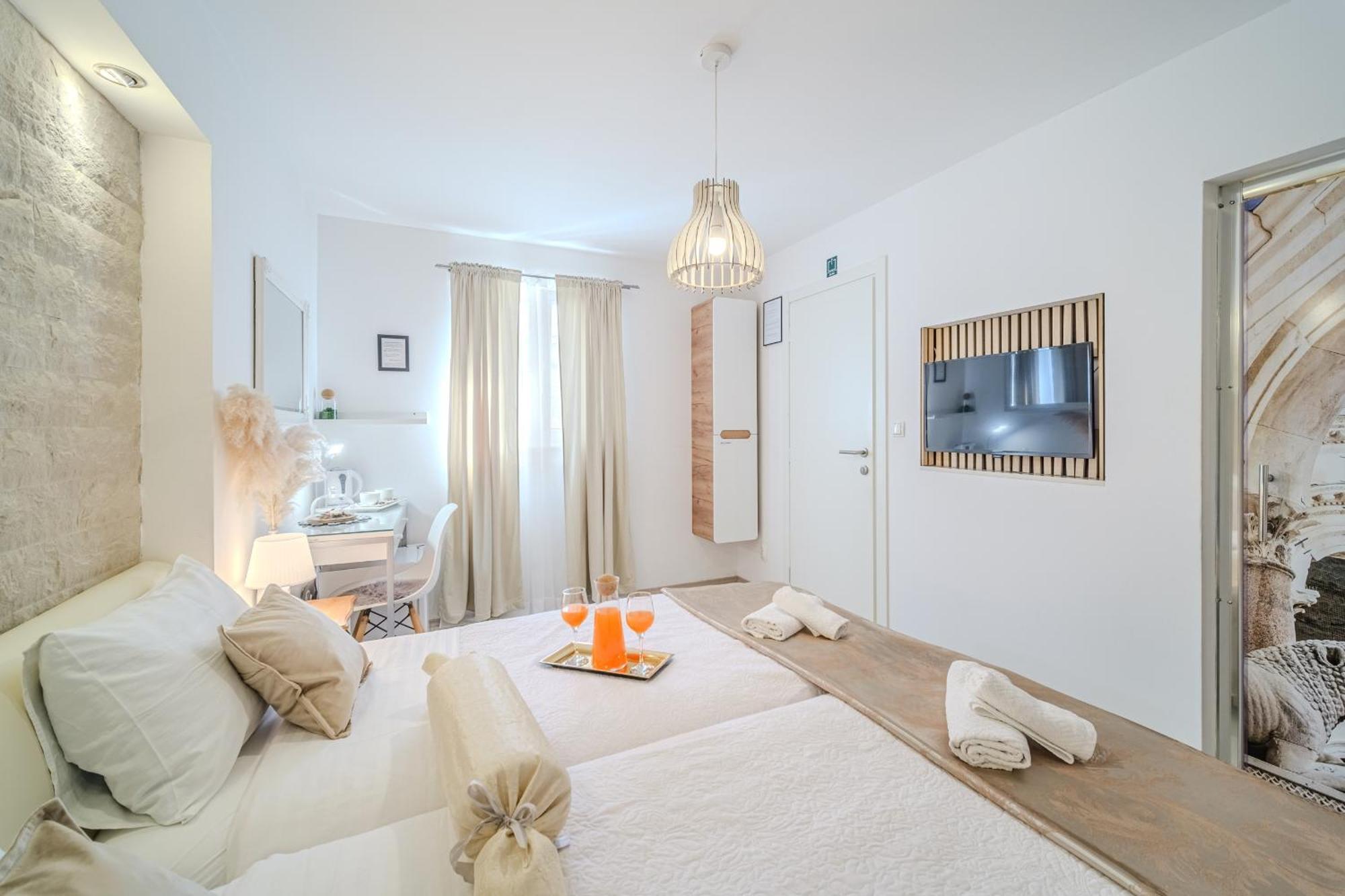 And Paese Guest house