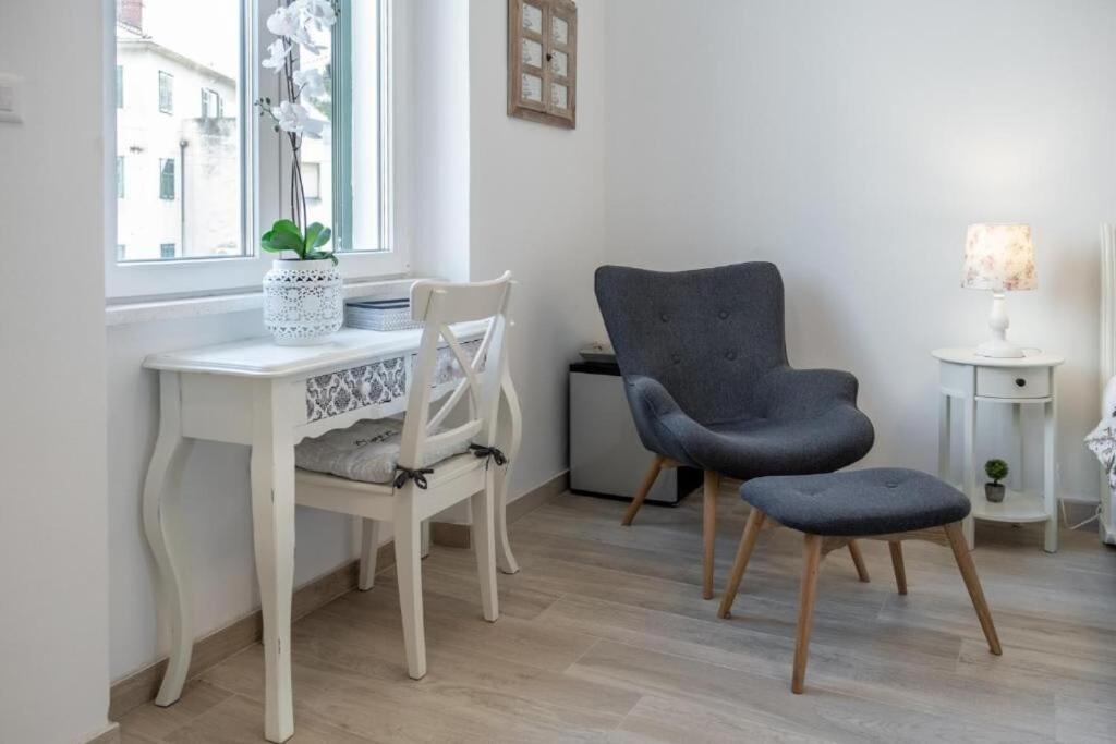 Apartamento And Poesia *