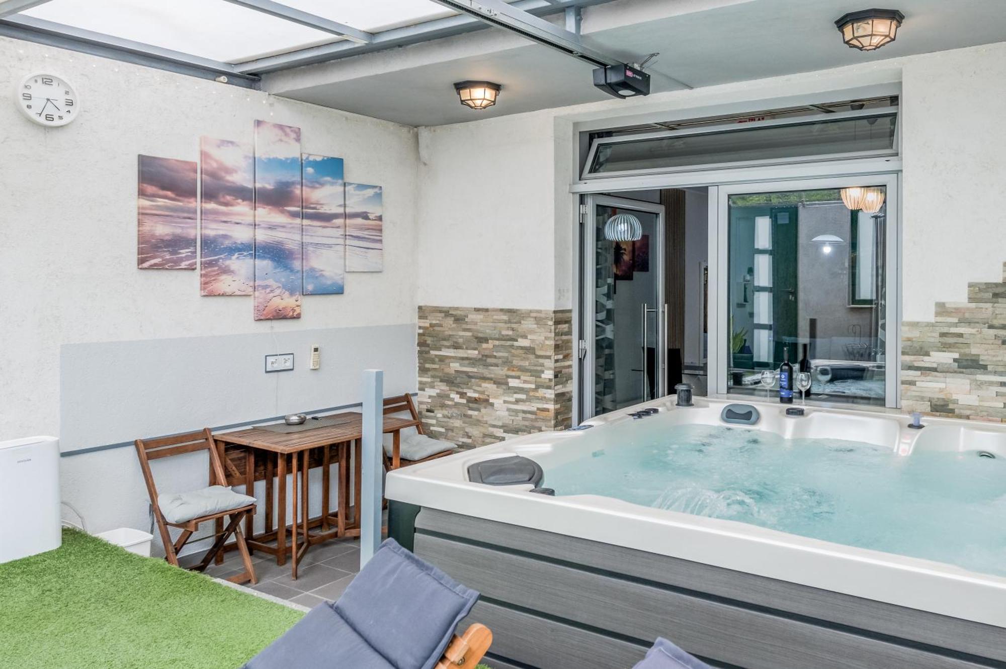 Slavica-new-with Jacuzzi