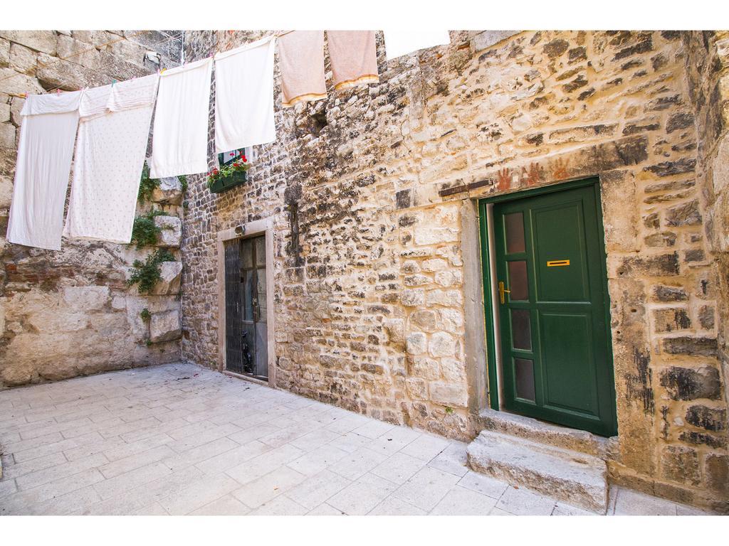 Apartment Old Square