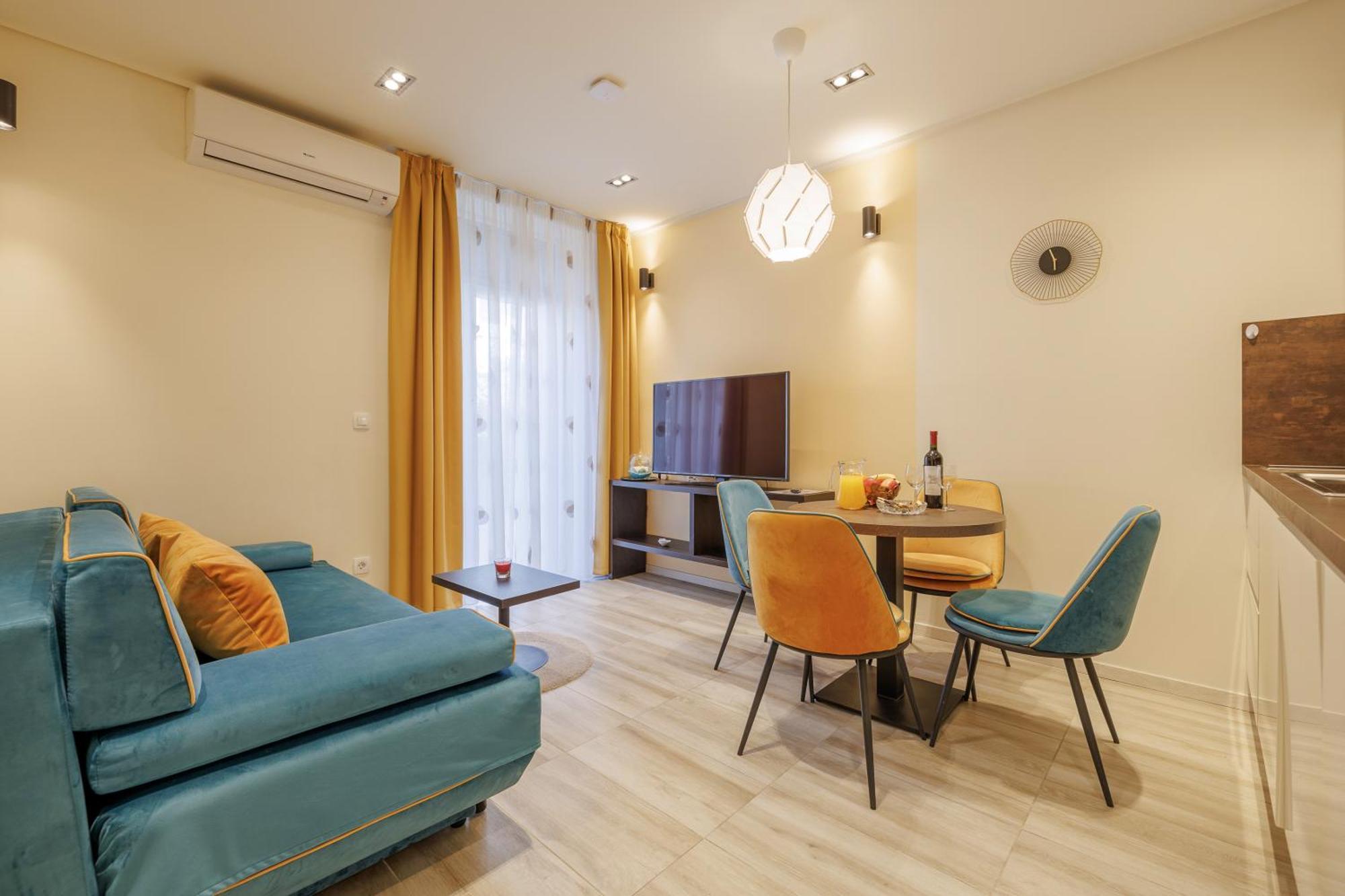 Perimar Luxury And Center Split