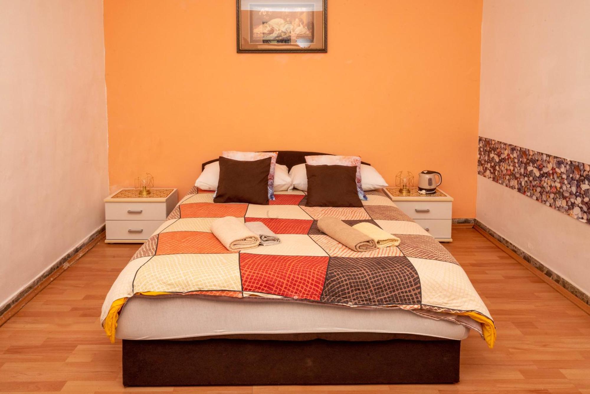 Ivona Guest house