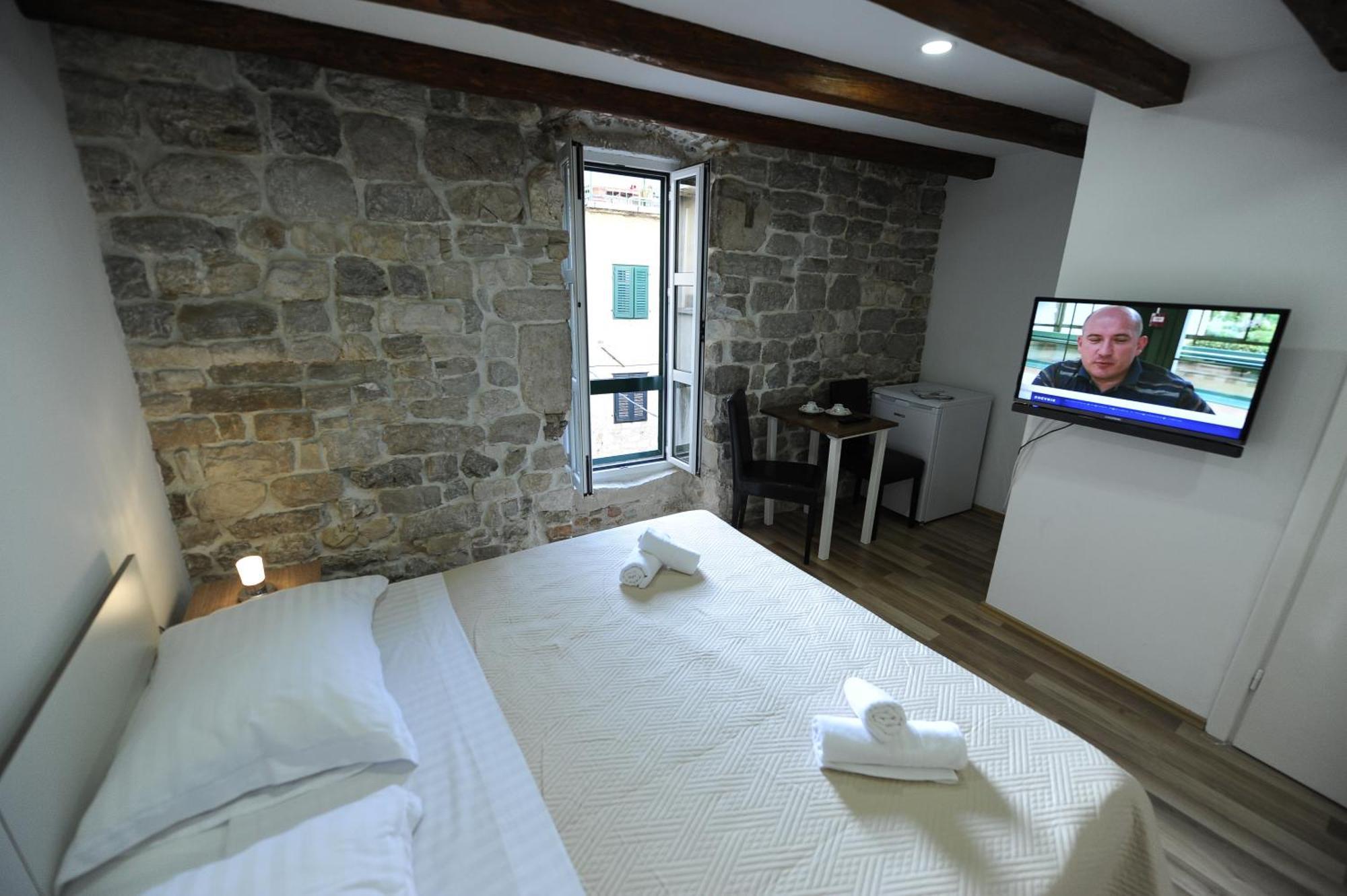 Top Center Gostinjska kuća 3*