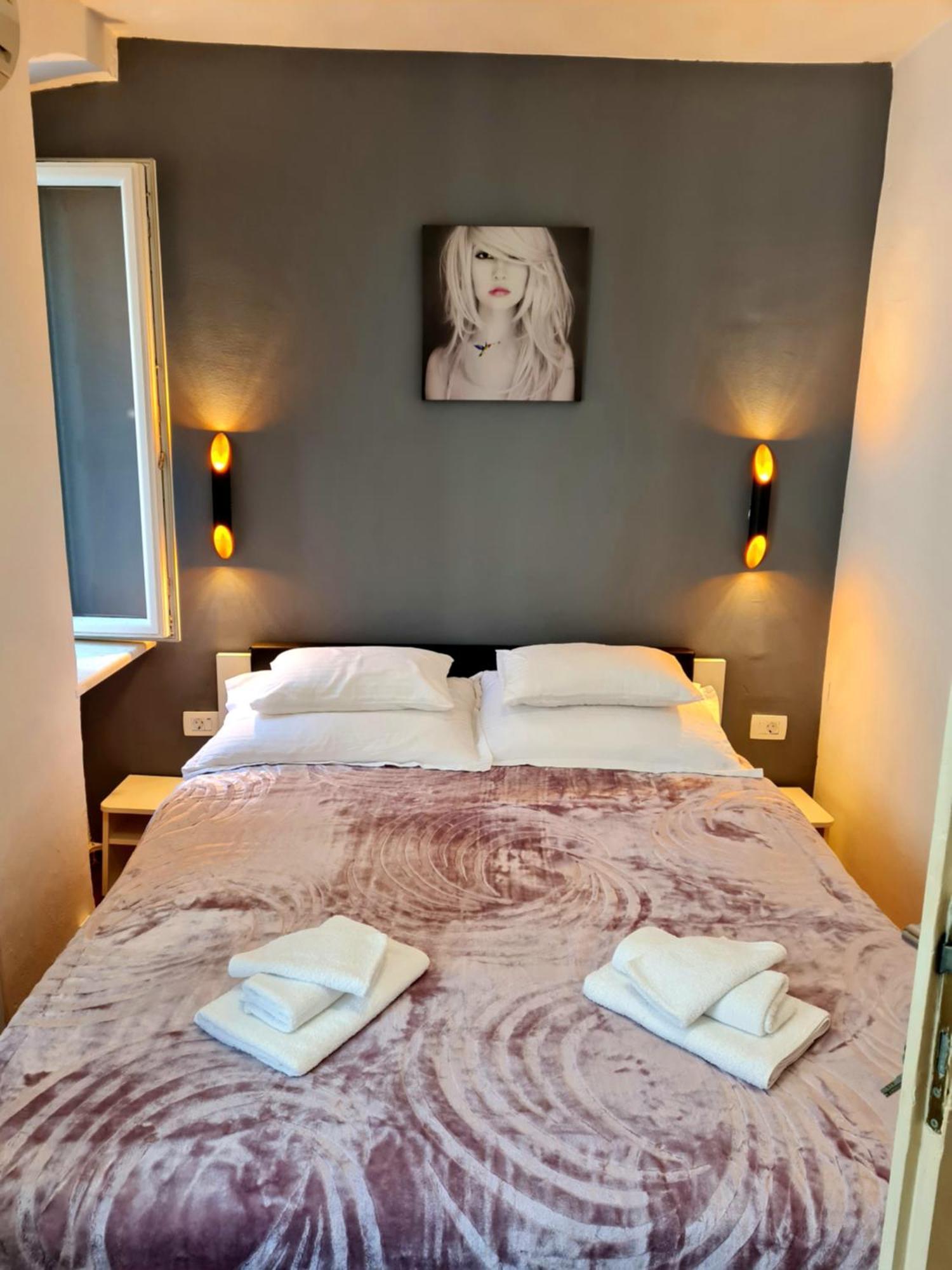 Inchy Guest house 3*