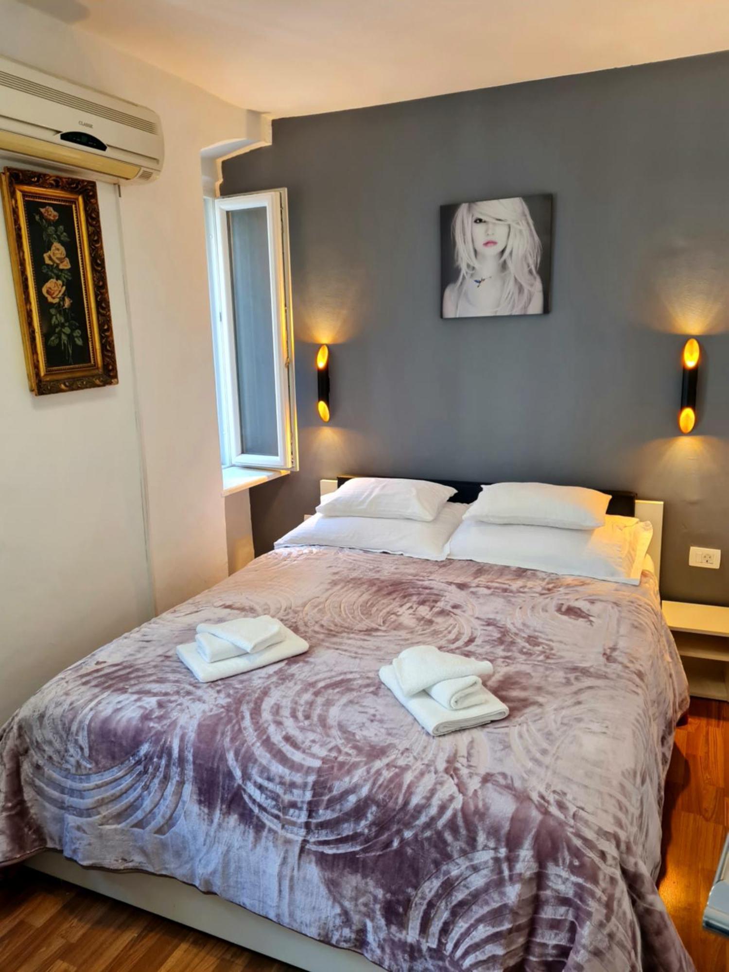 Inchy Guest house Split