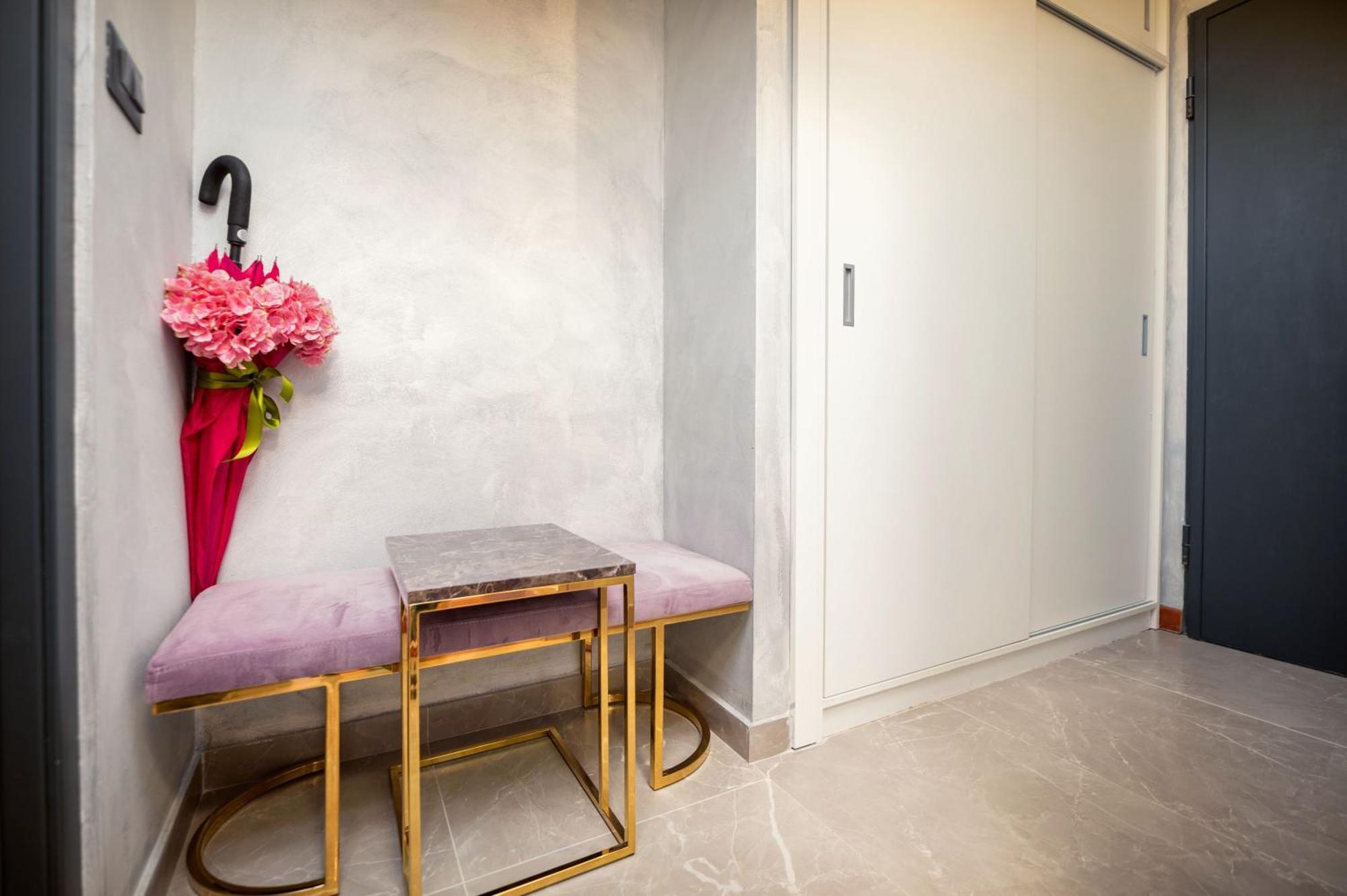 No 15 Apartment *