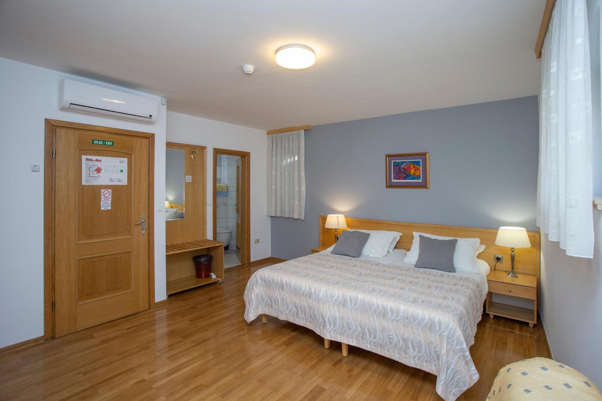 Ana Bed & Breakfast 3*