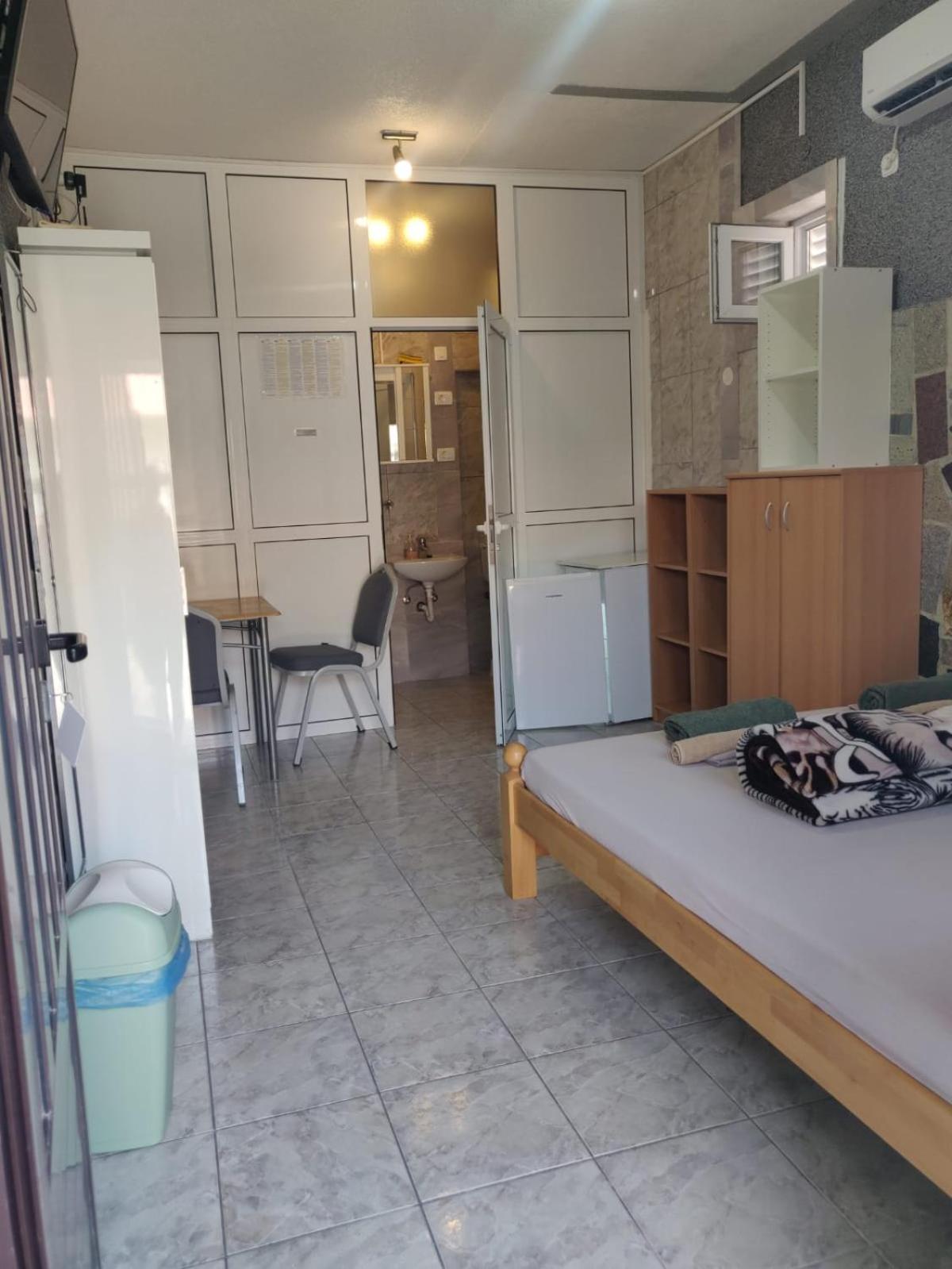 Rooms- Denis 3*