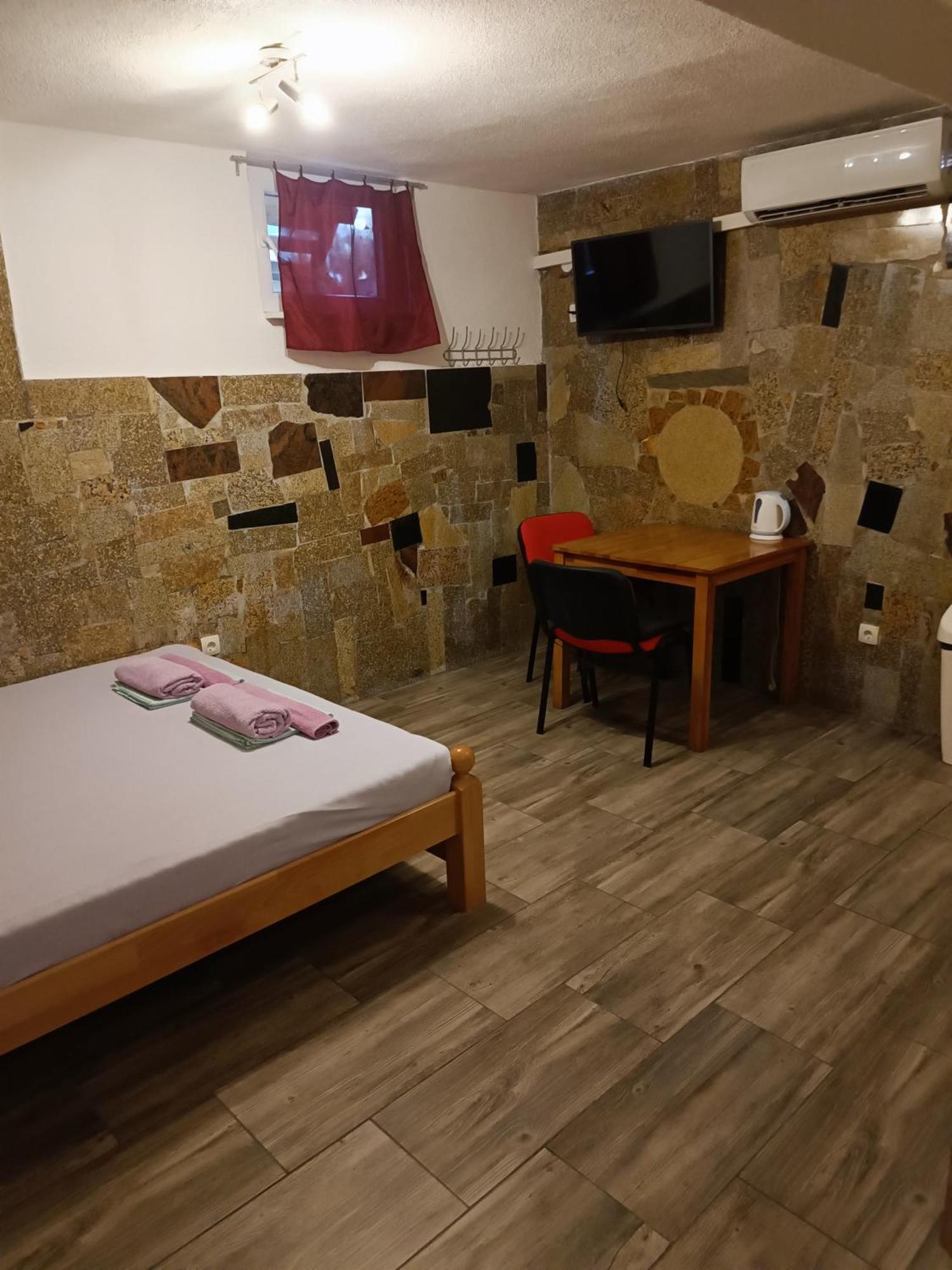 Rooms- Denis Guest house 3*