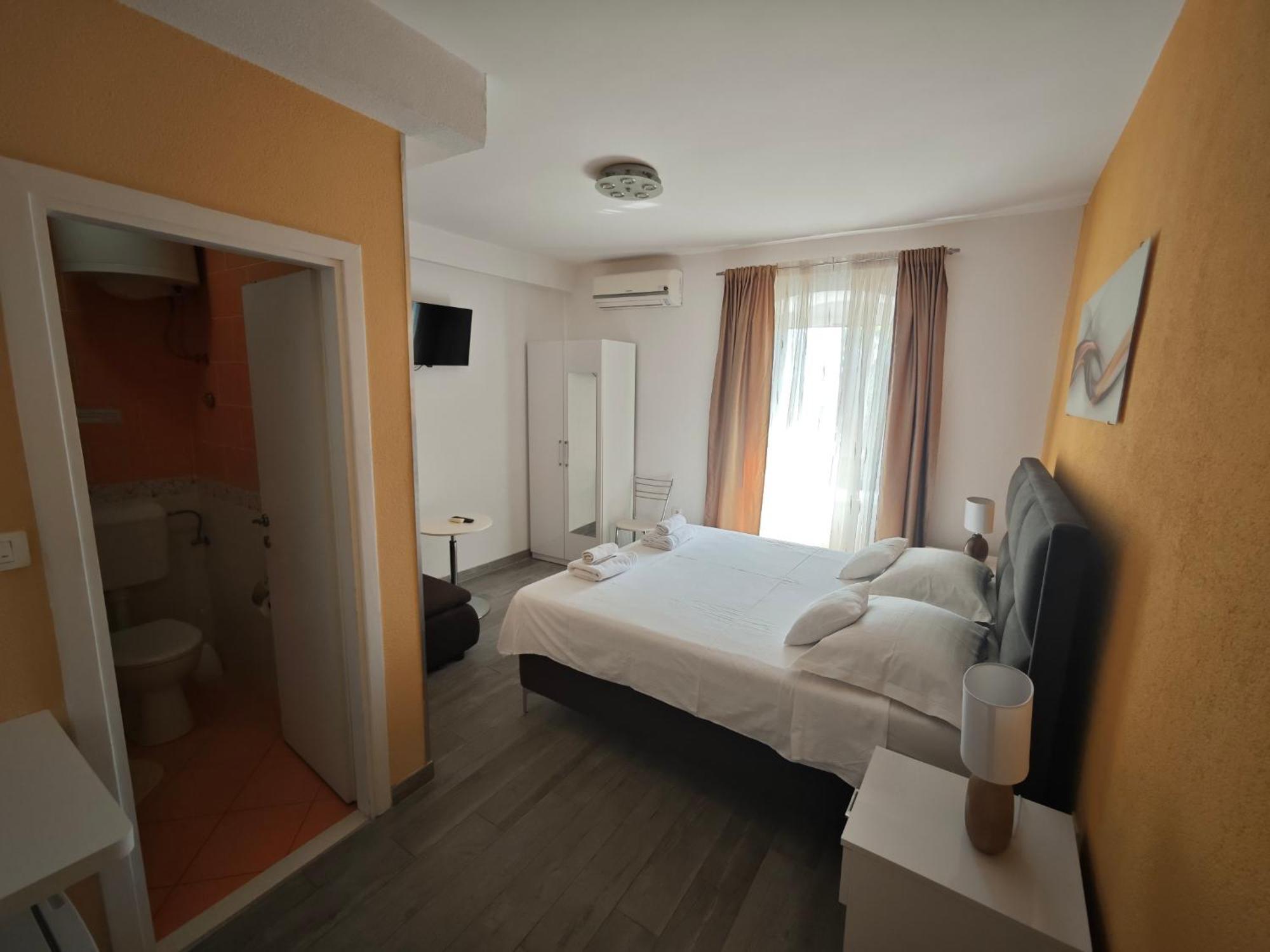 Guest house Nirvana &