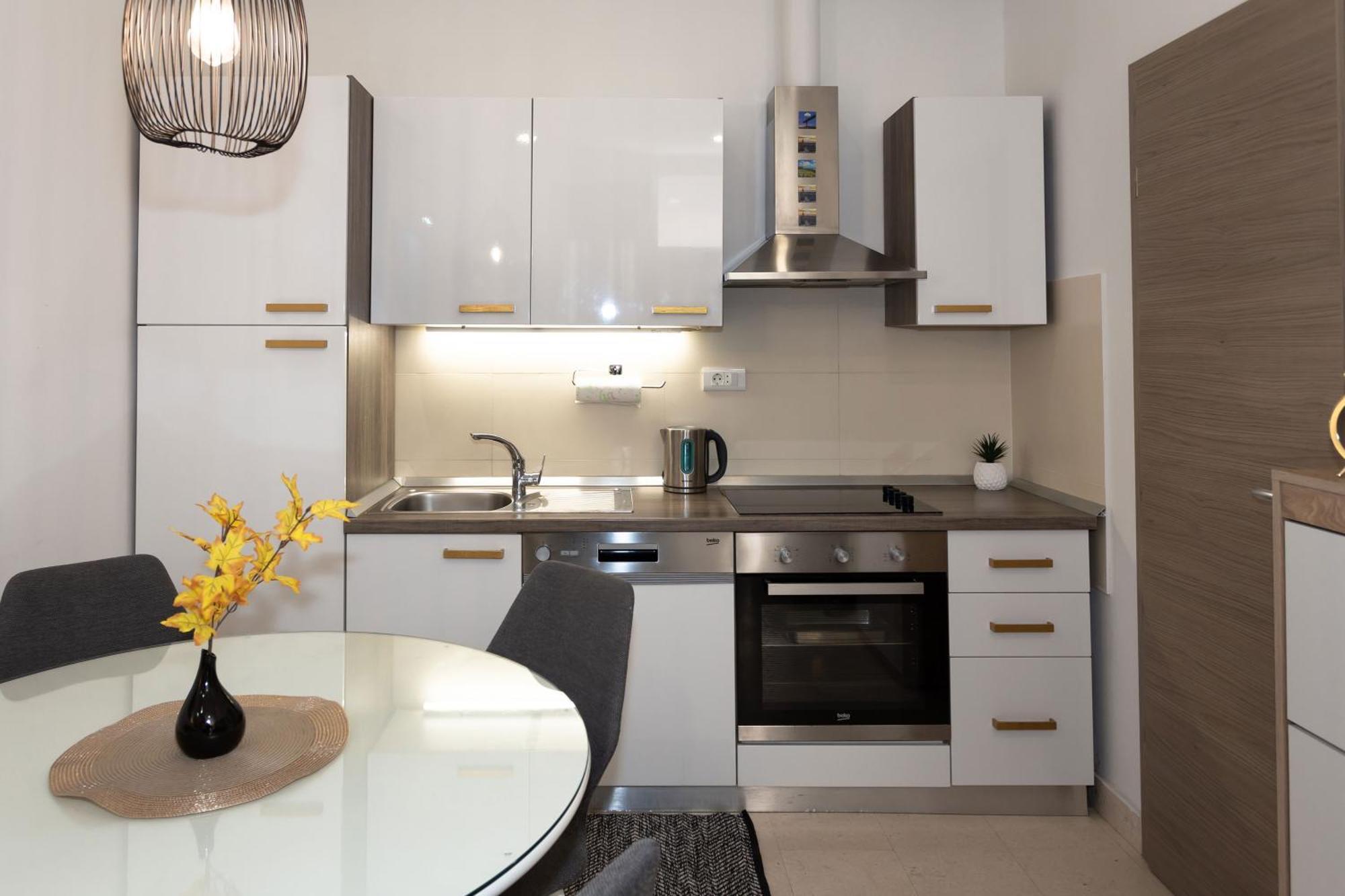 Moon Apartment Split