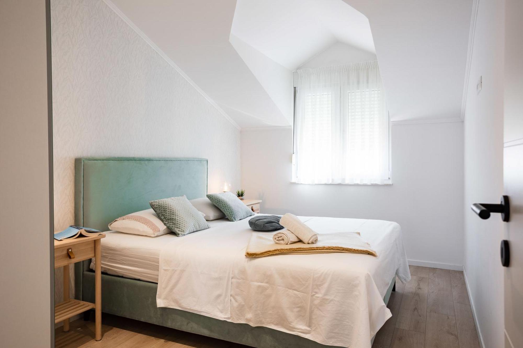 Seashell Apartment *
