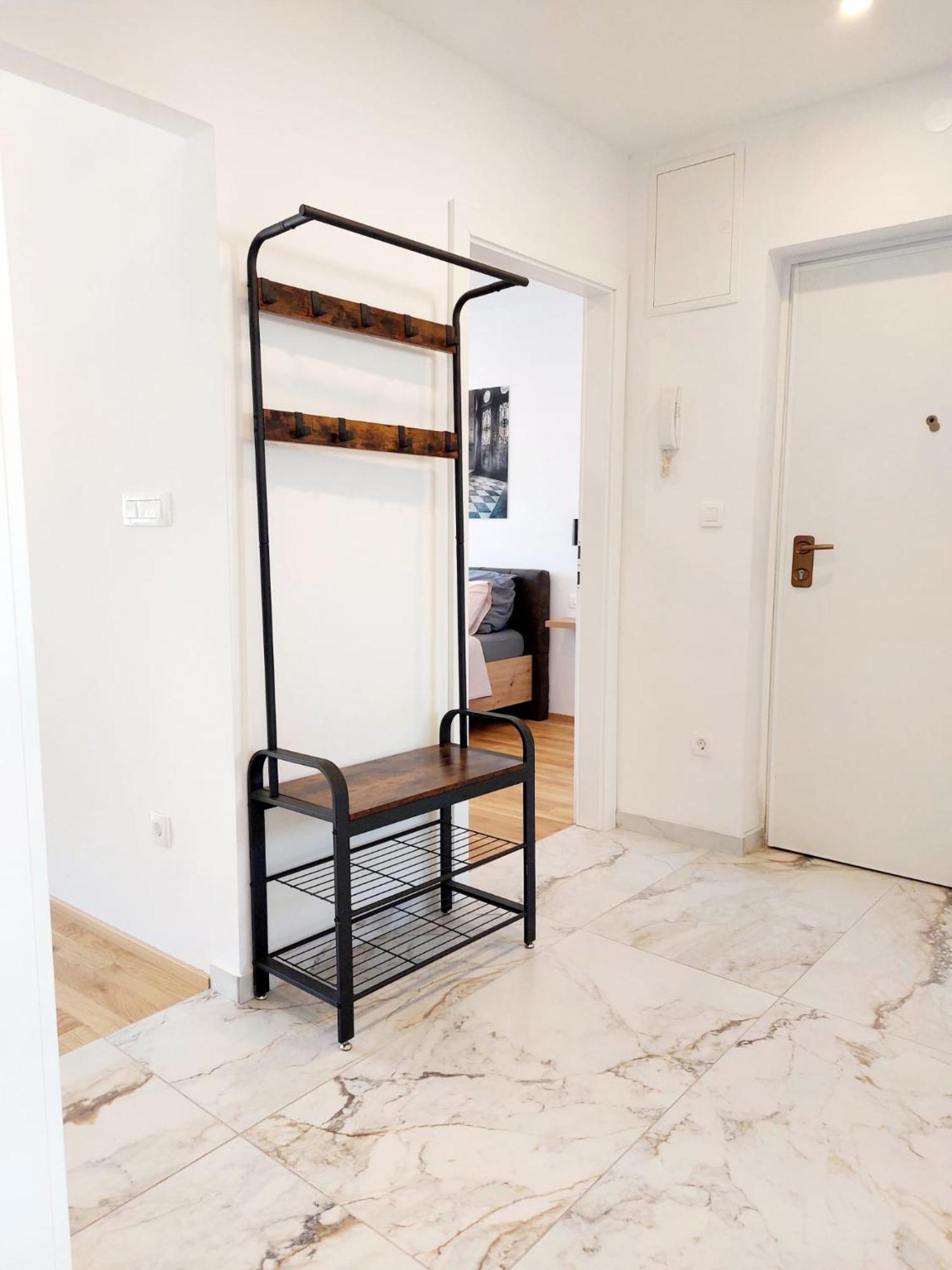 Comfort 2 Bedroom 10min Walk From Center And *