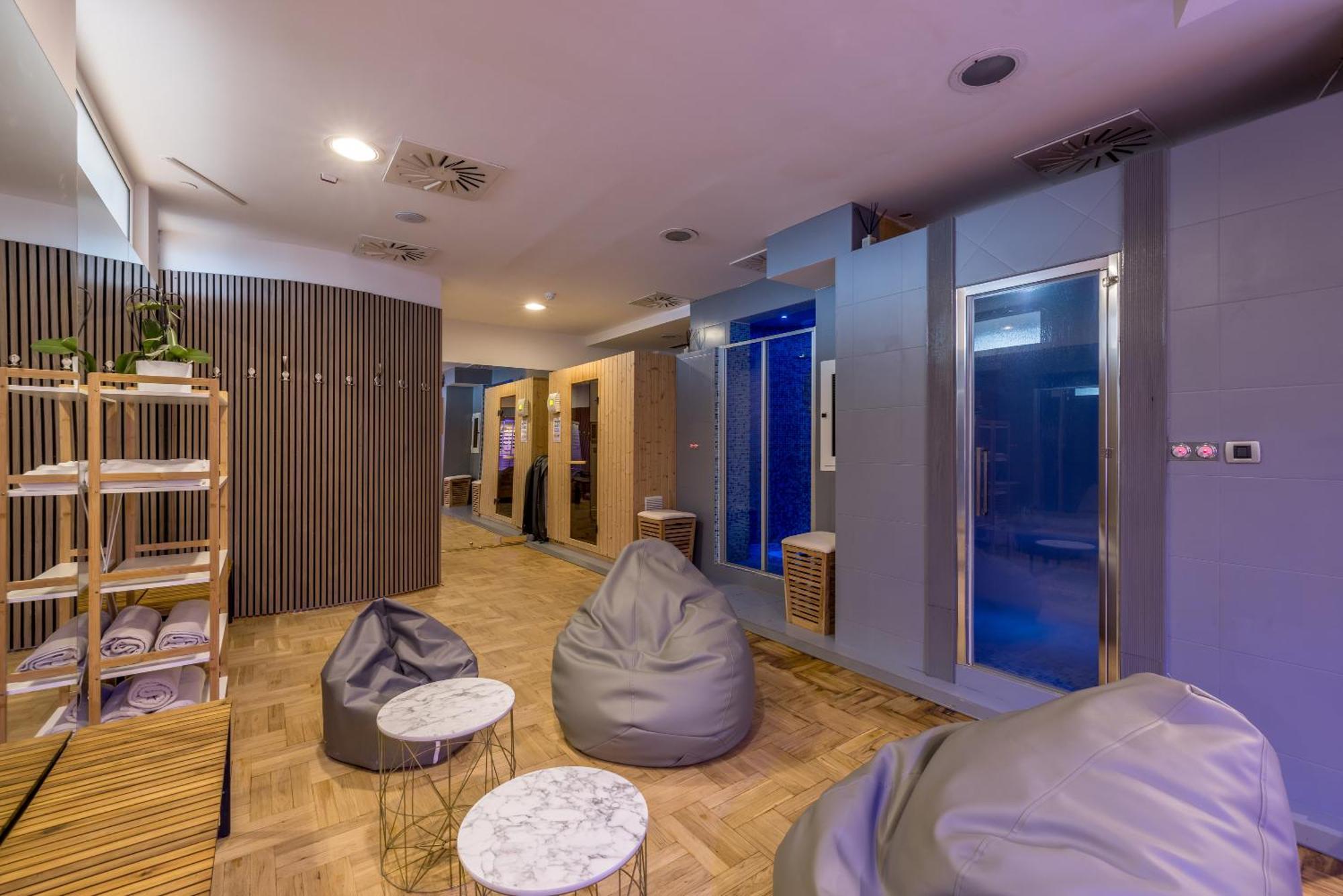 Art Hotel 4*