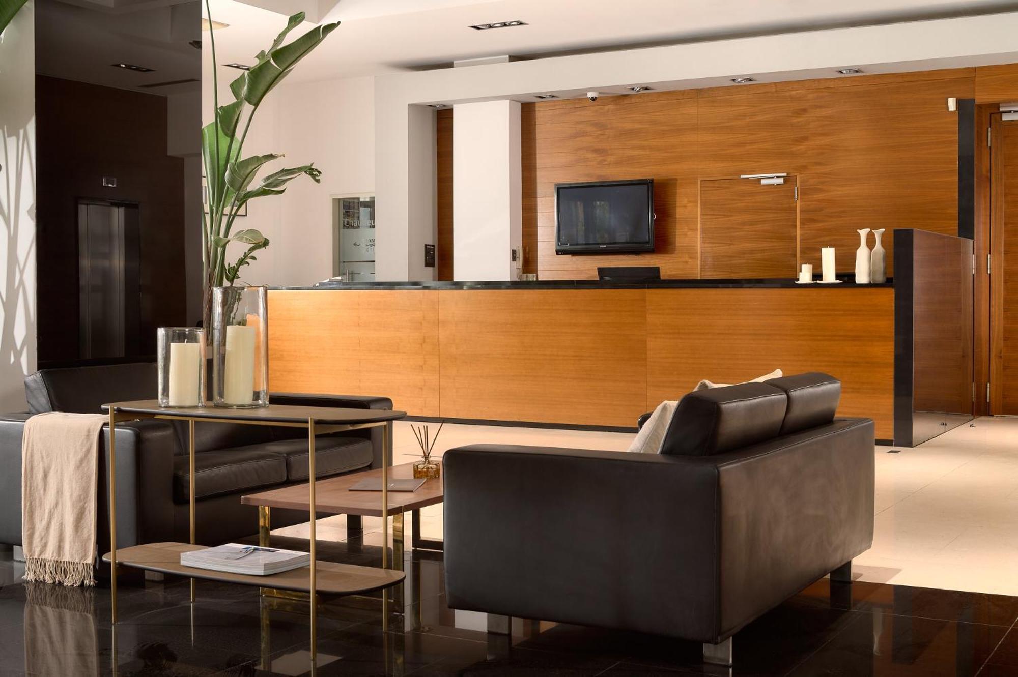 Atrium Hotel