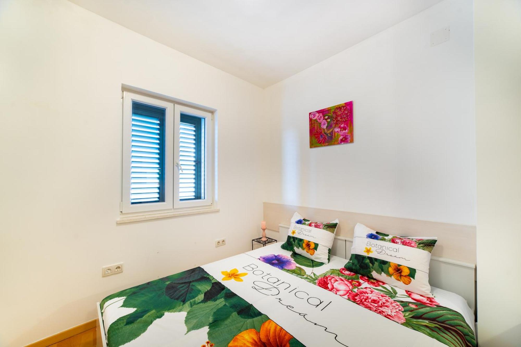 Apartment Happy In Center 10 Min Walk From Bacvice *