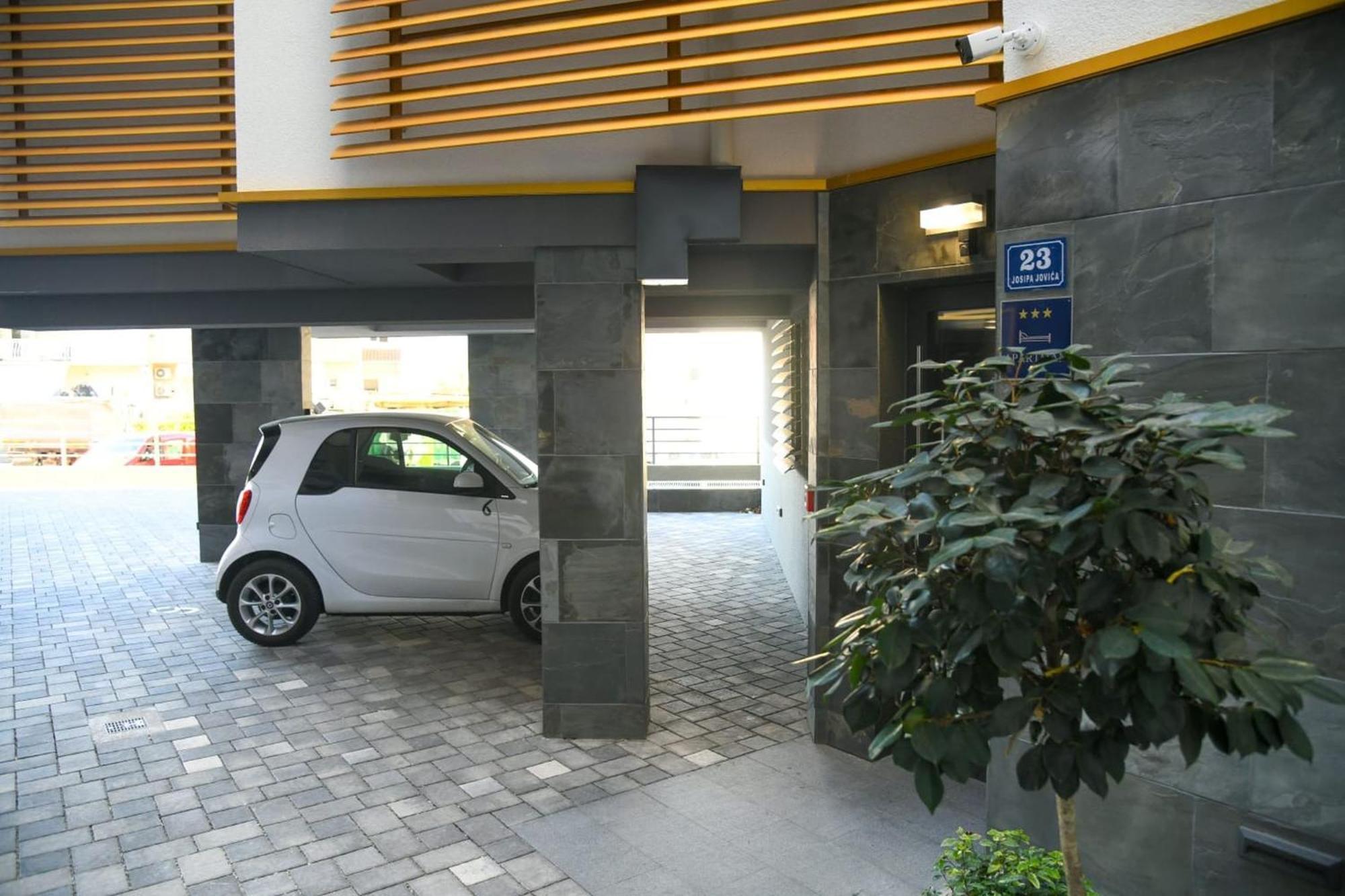 Cesarica Apartment