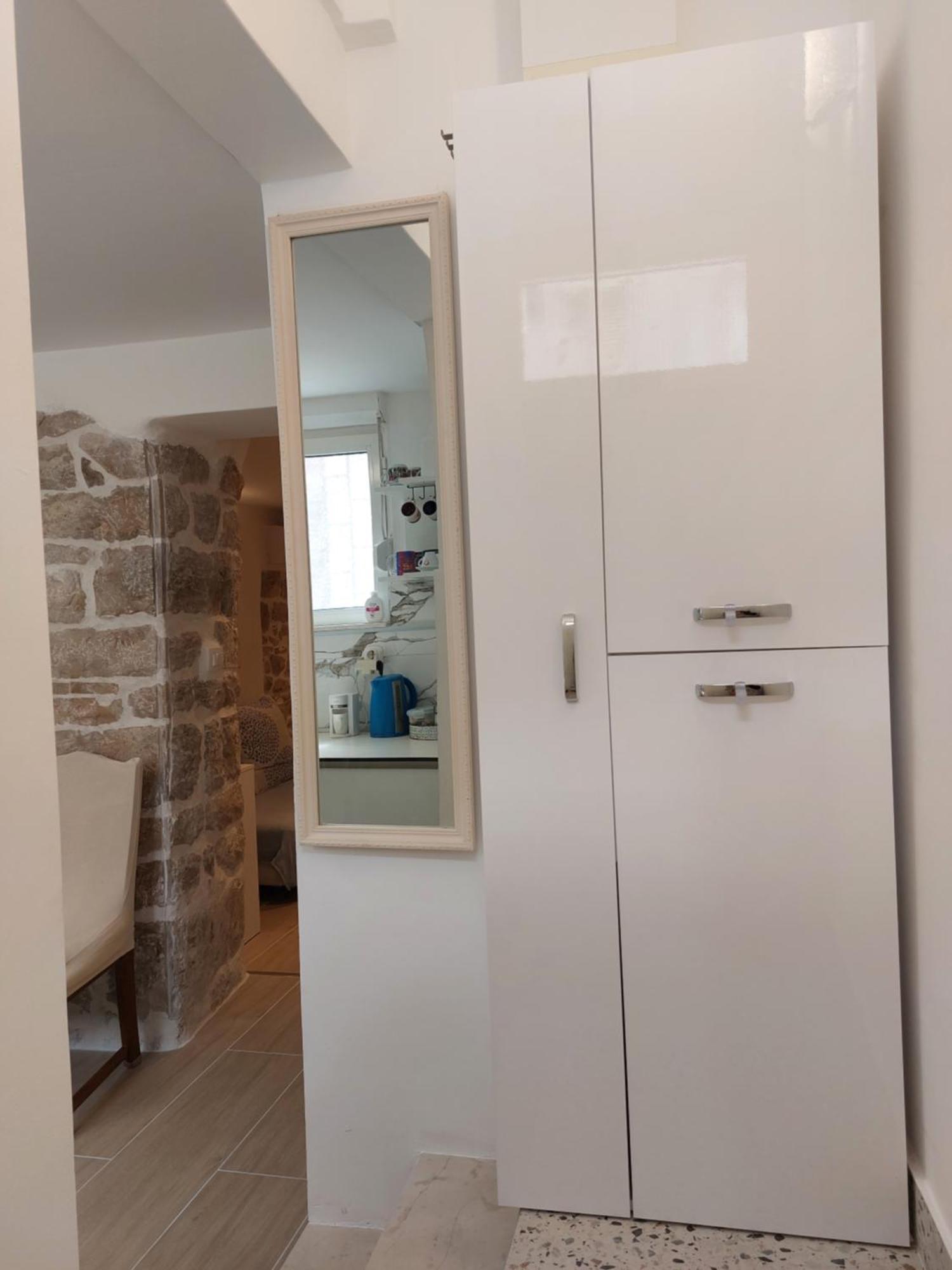 Apartment 2024 Newly Renovated Apt-5 Min Walk To Old Town Split