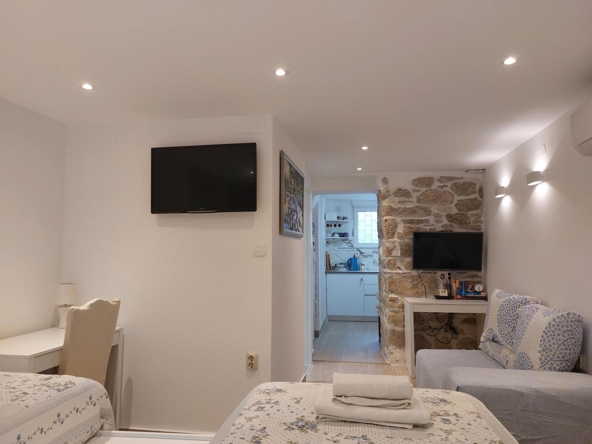 2024 Newly Renovated Apt-5 Min Walk To Old Town *