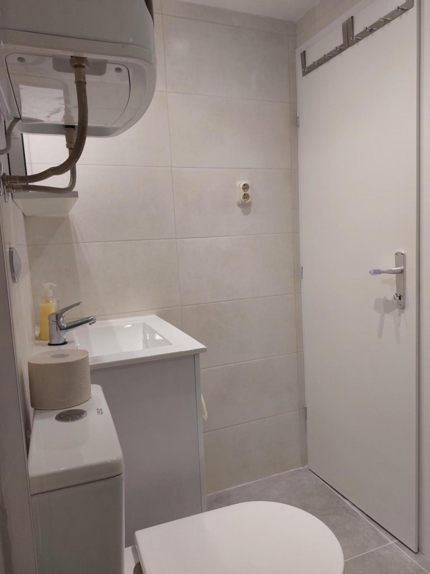 2024 Newly Renovated Apt-5 Min Walk To Old Town Split