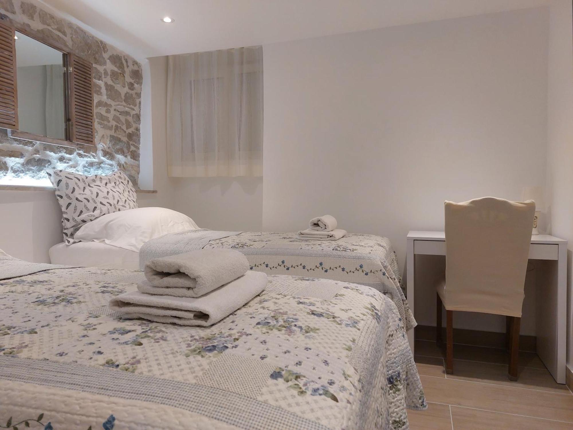 2024 Newly Renovated Apt-5 Min Walk To Old Town