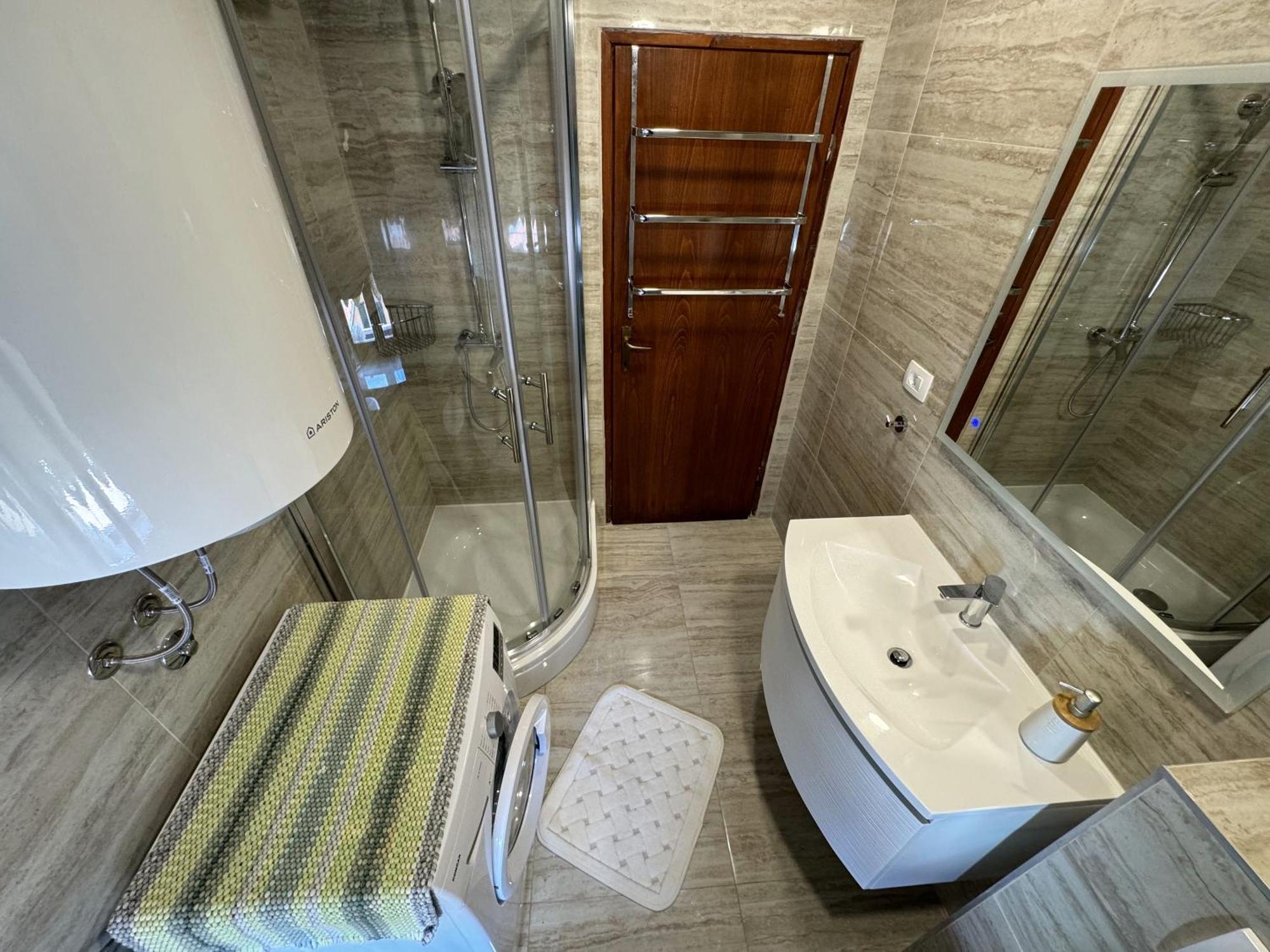 Royal Antique Apartment