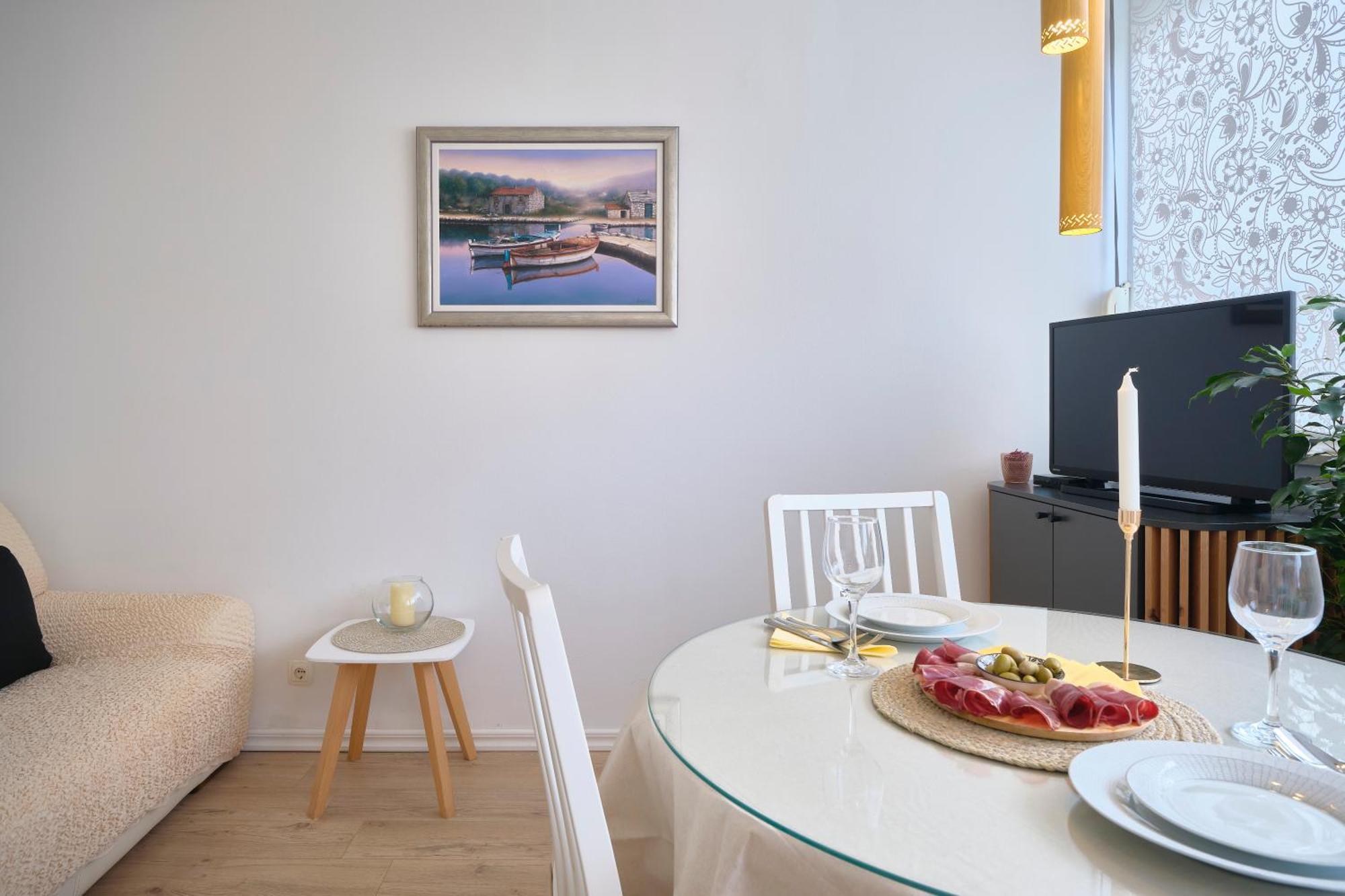 Apartment Sunny Split