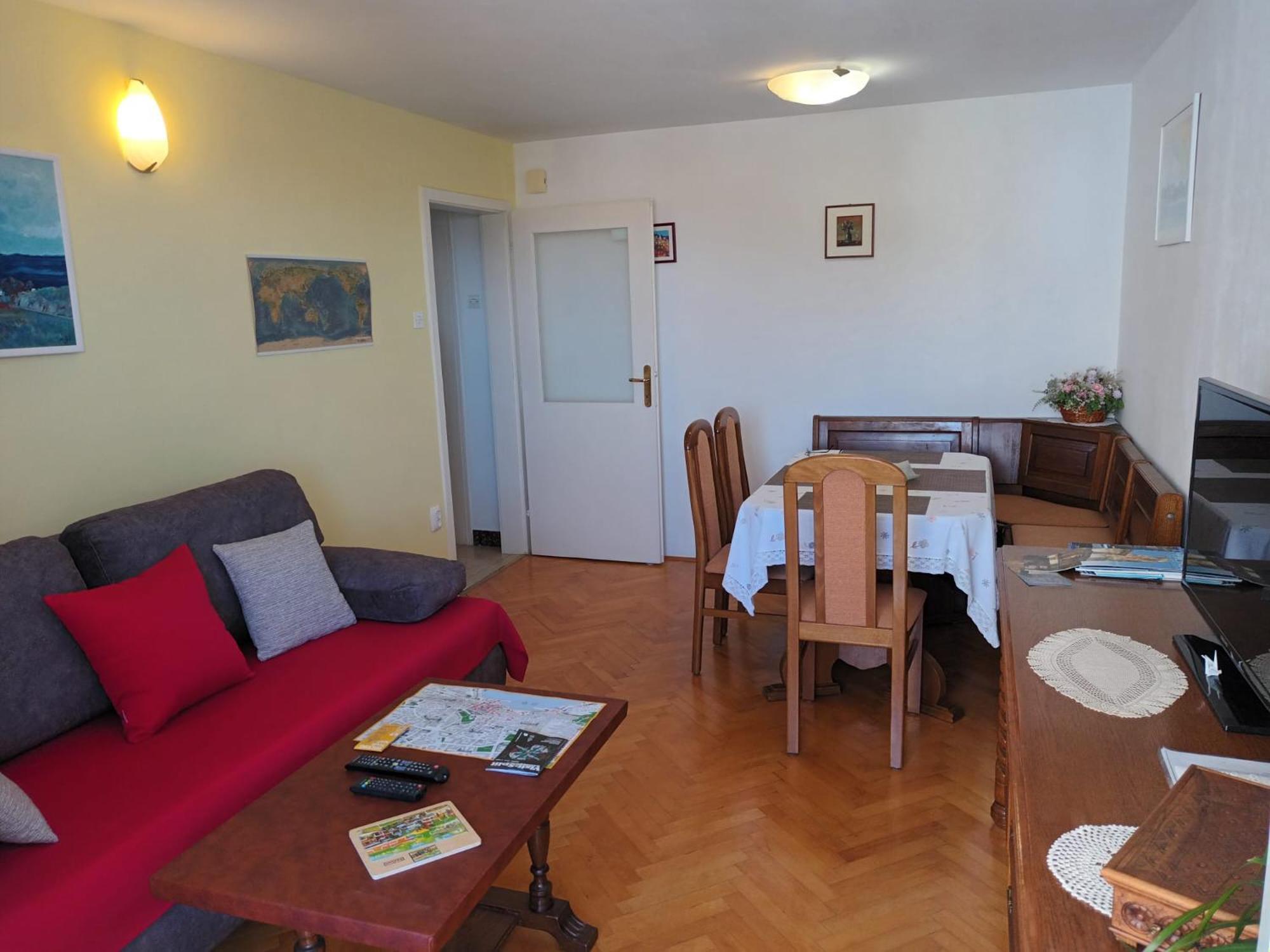 Oko Apartment *