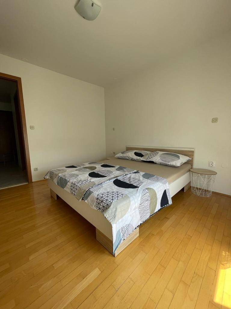 Little Sunlight Oasis Apartman