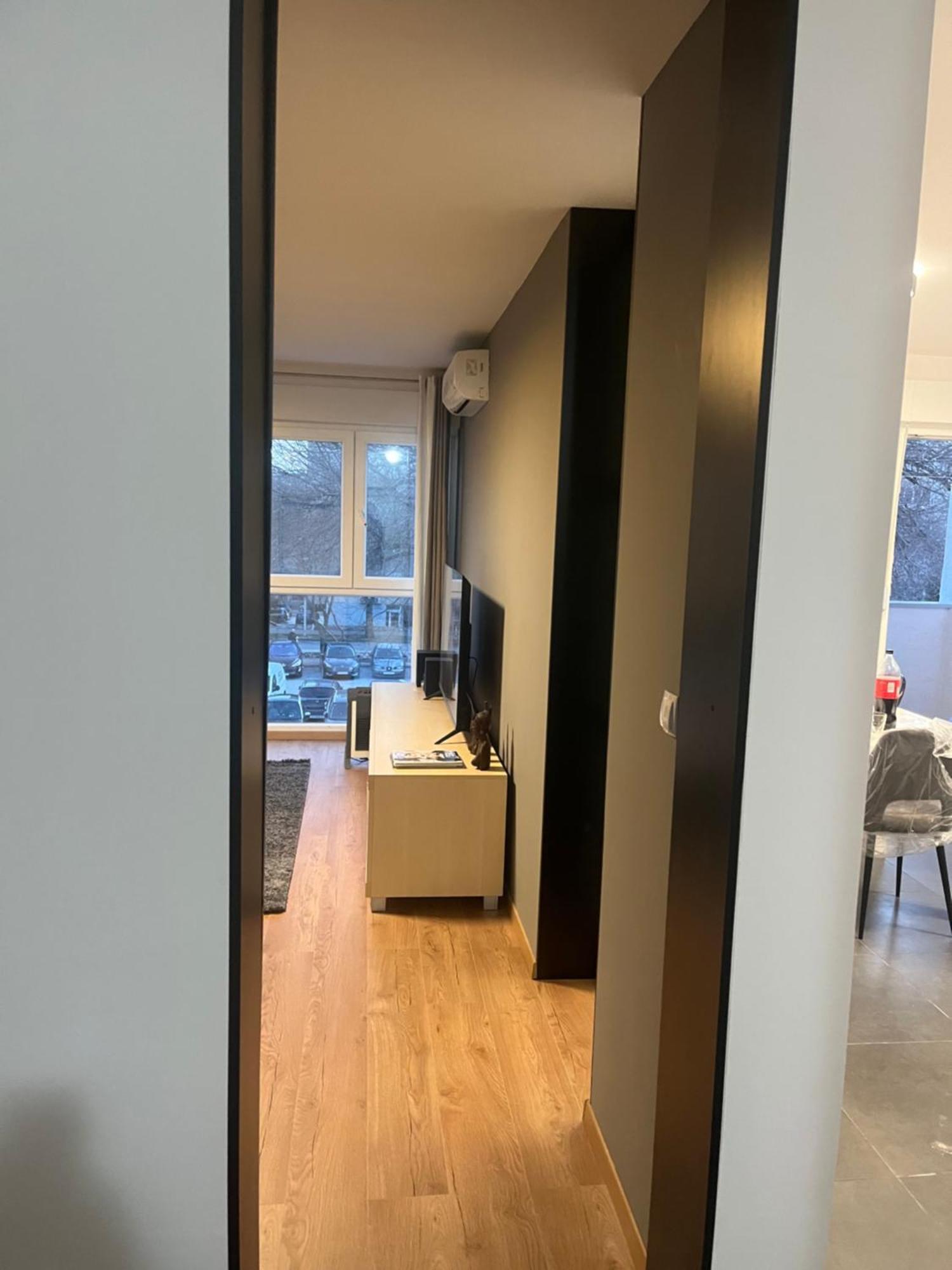 Apartment Hall Of Fame -center