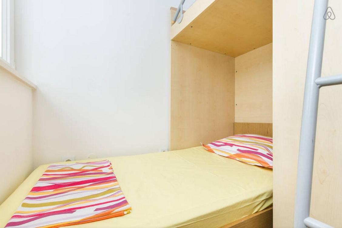Apartment House *