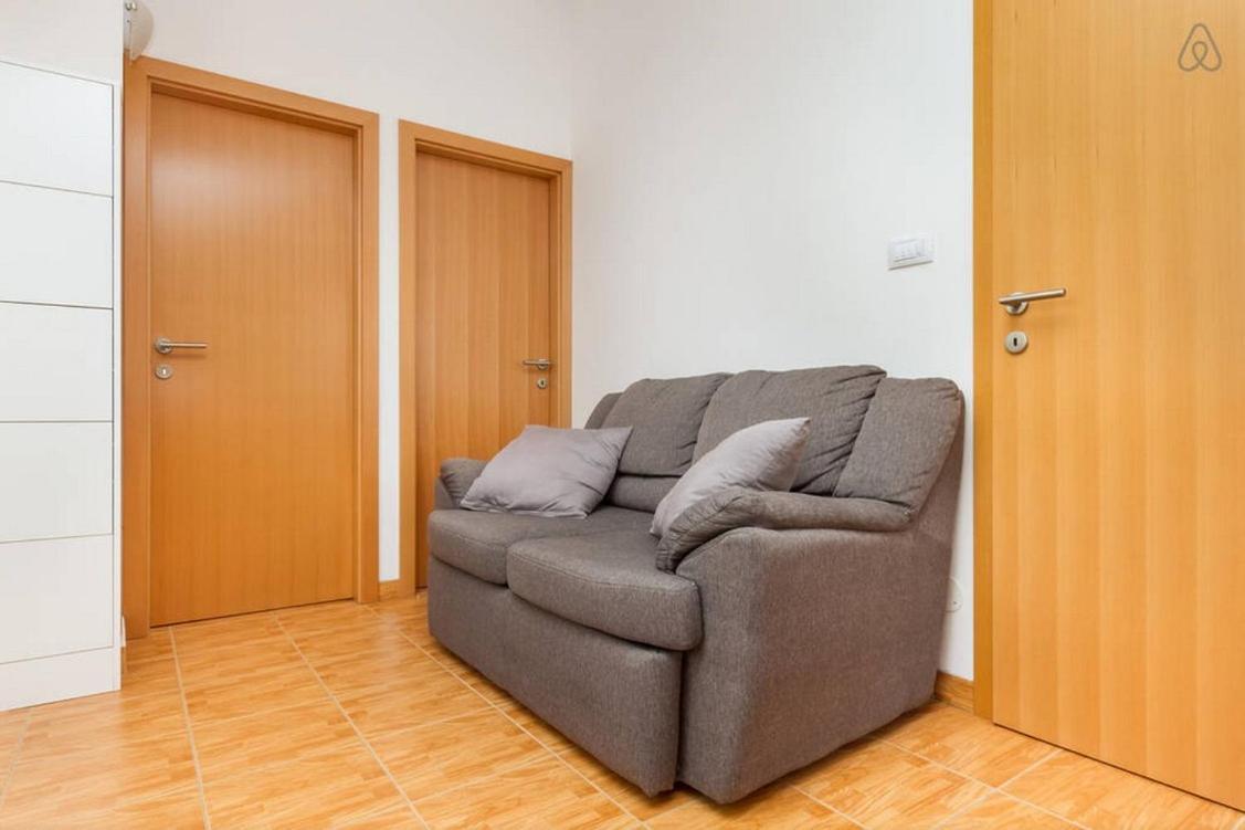 House Apartment *