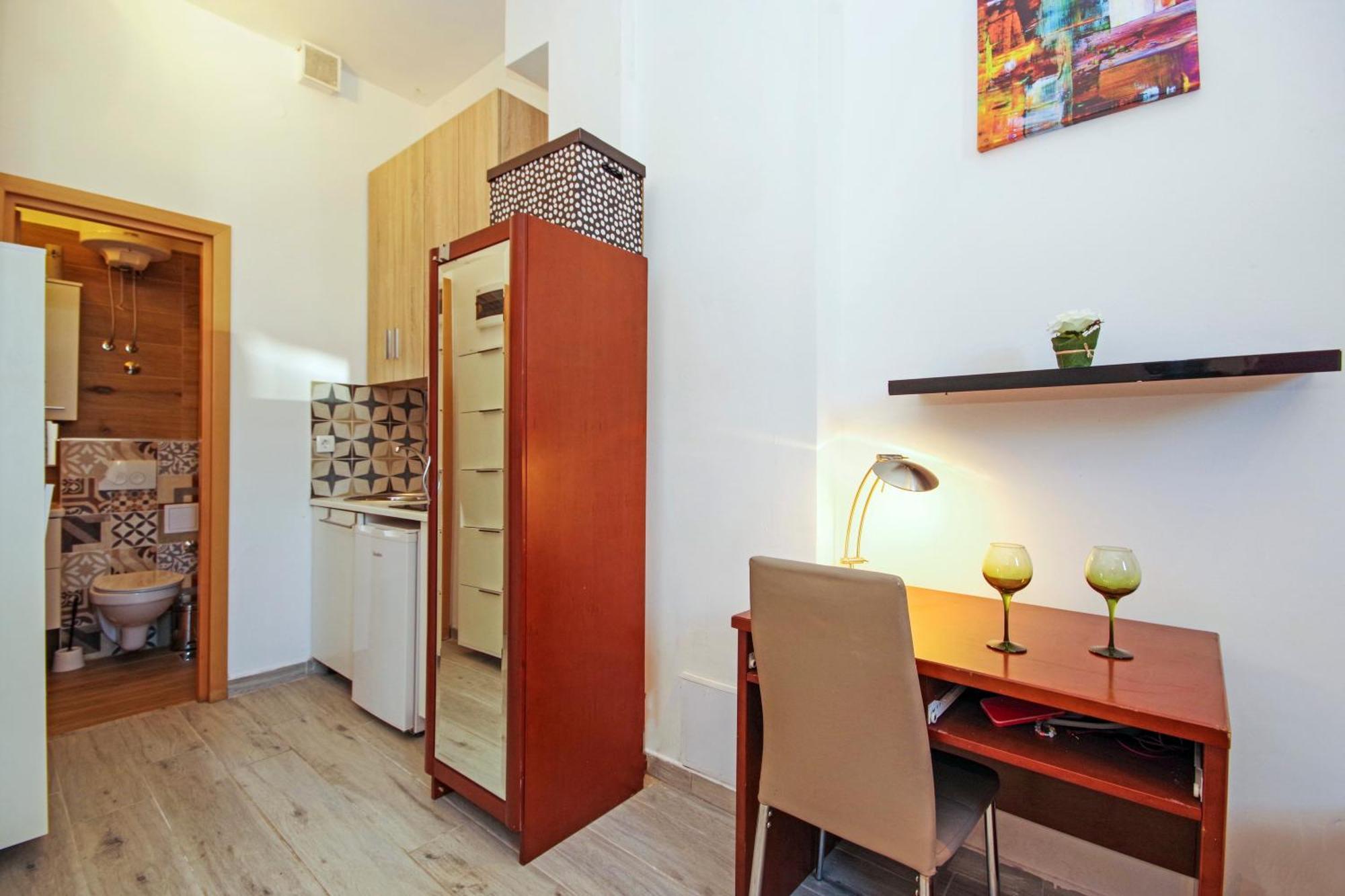 Apartment Campus Split