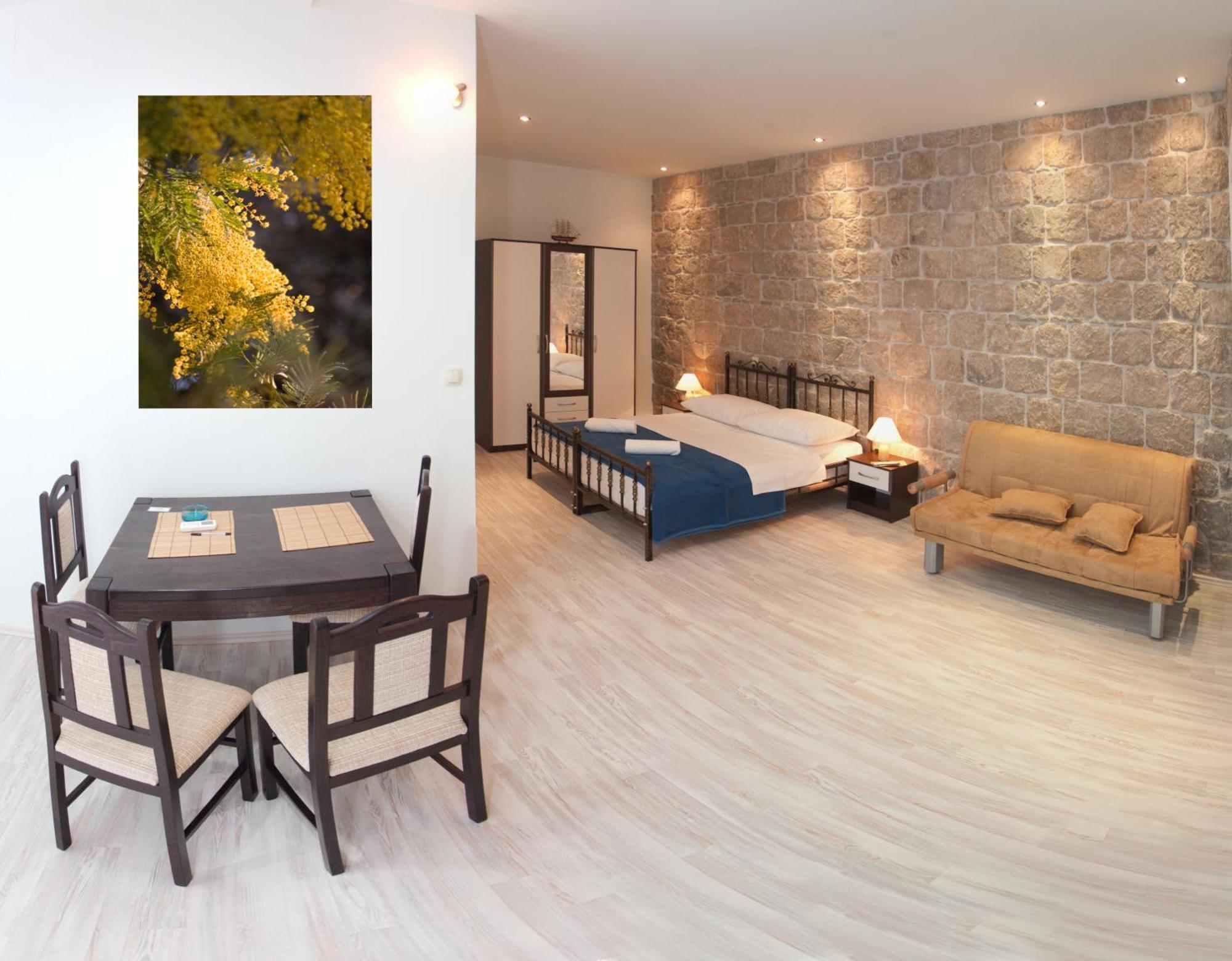 Apartment Galic *