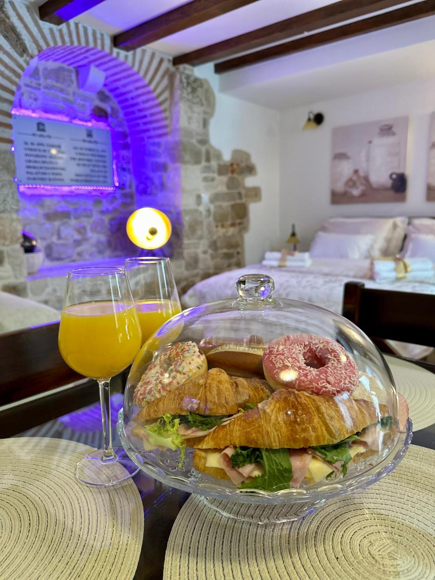 Diocletian Wine Studio Apartment Split