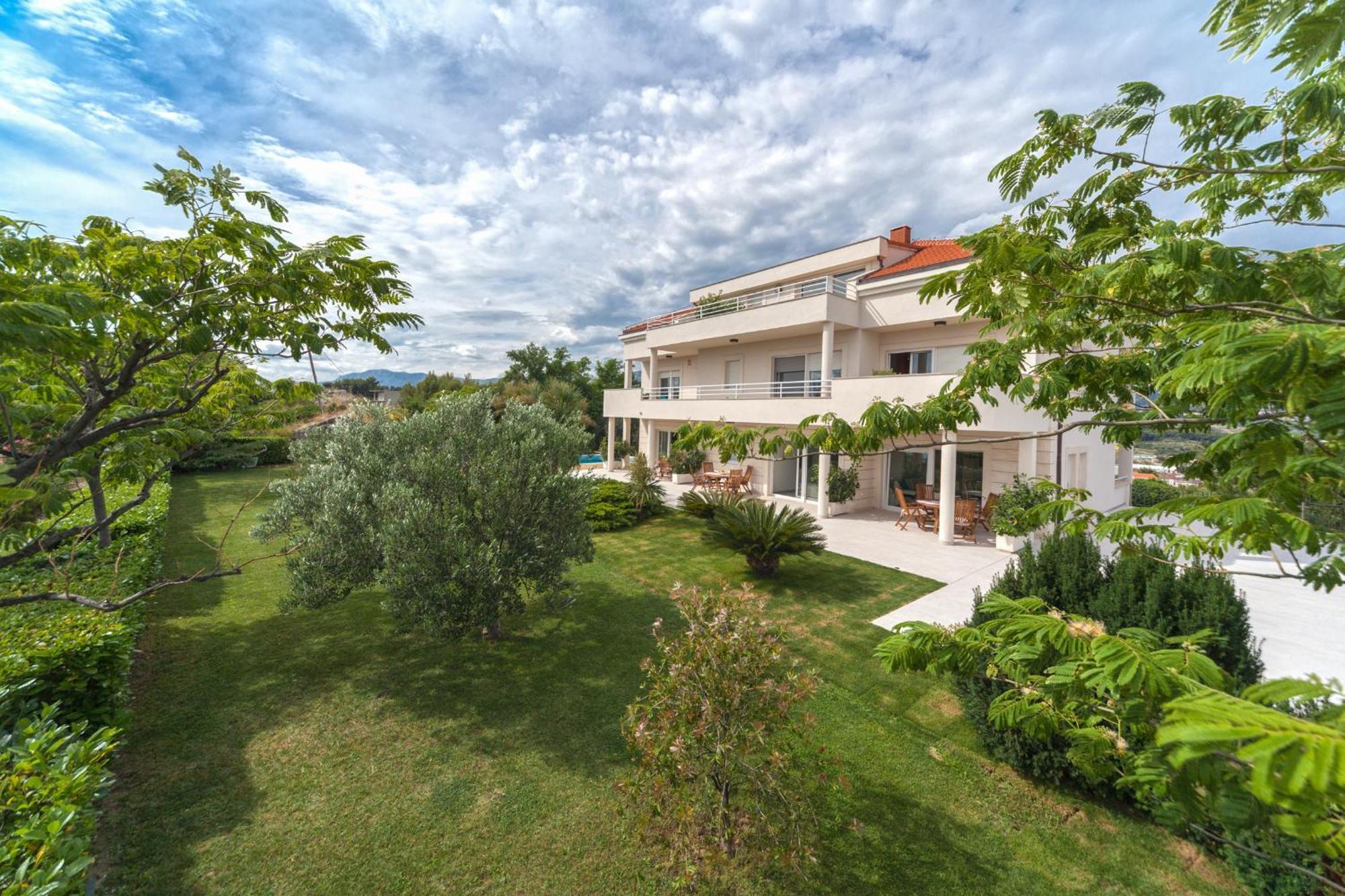 Bed & Breakfast Luxury Apartments Klara