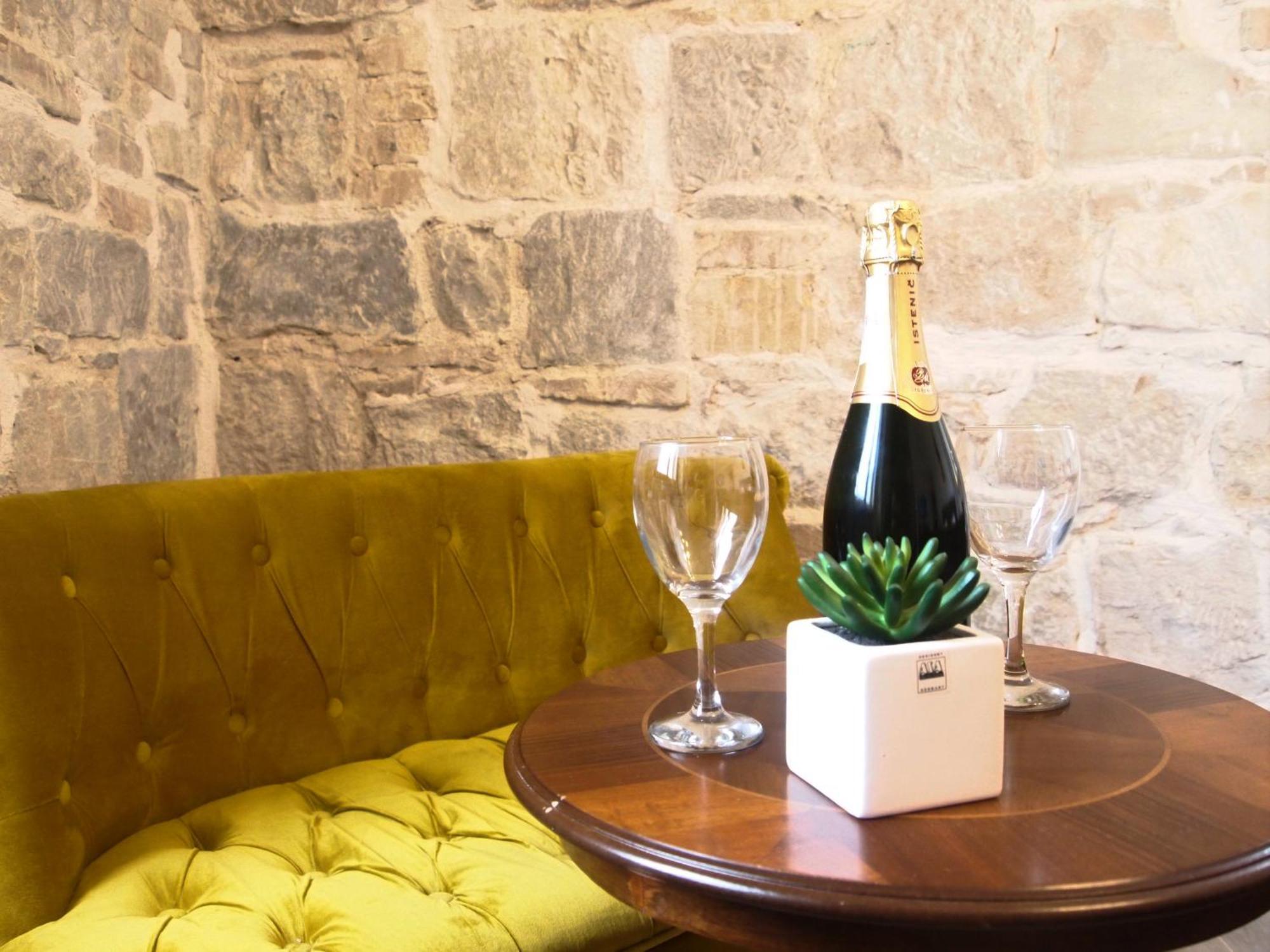Apartment Charming In The Old Town Split