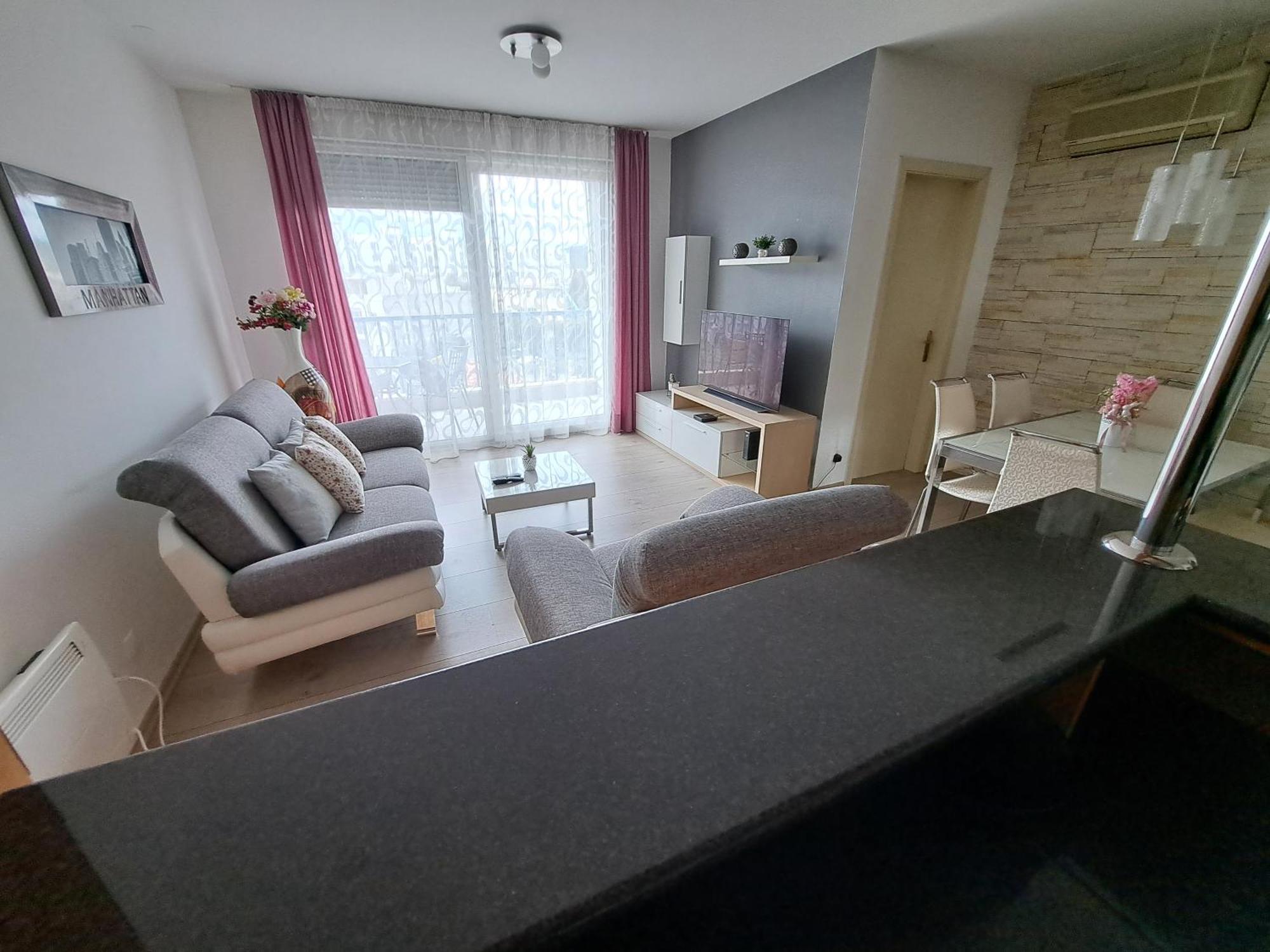In Split, Near The Old Town, Three Rooms, Balcony, Garage