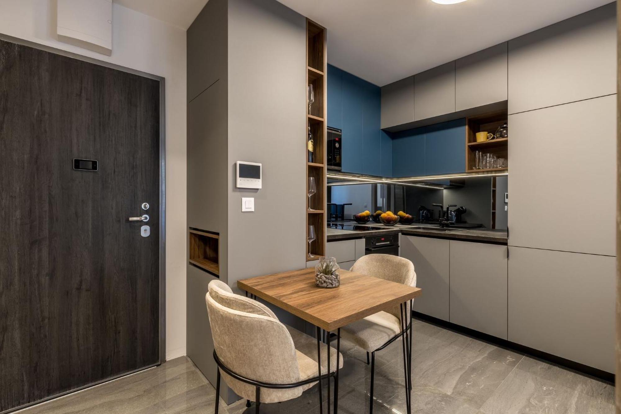 Blue Luxury Split
