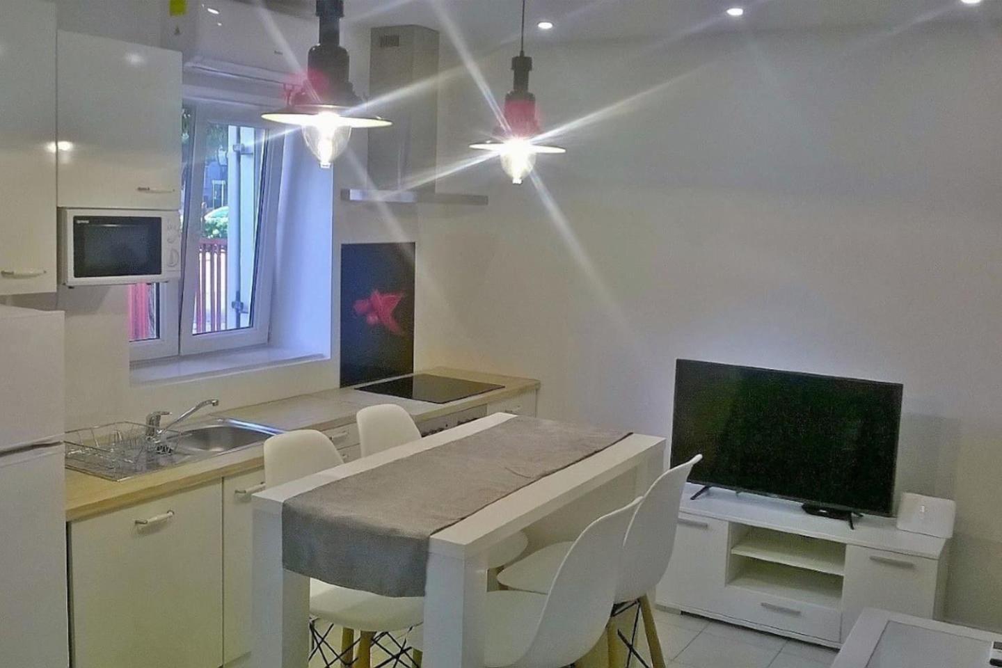 Apartment Near Trstenik With Secure Parking *