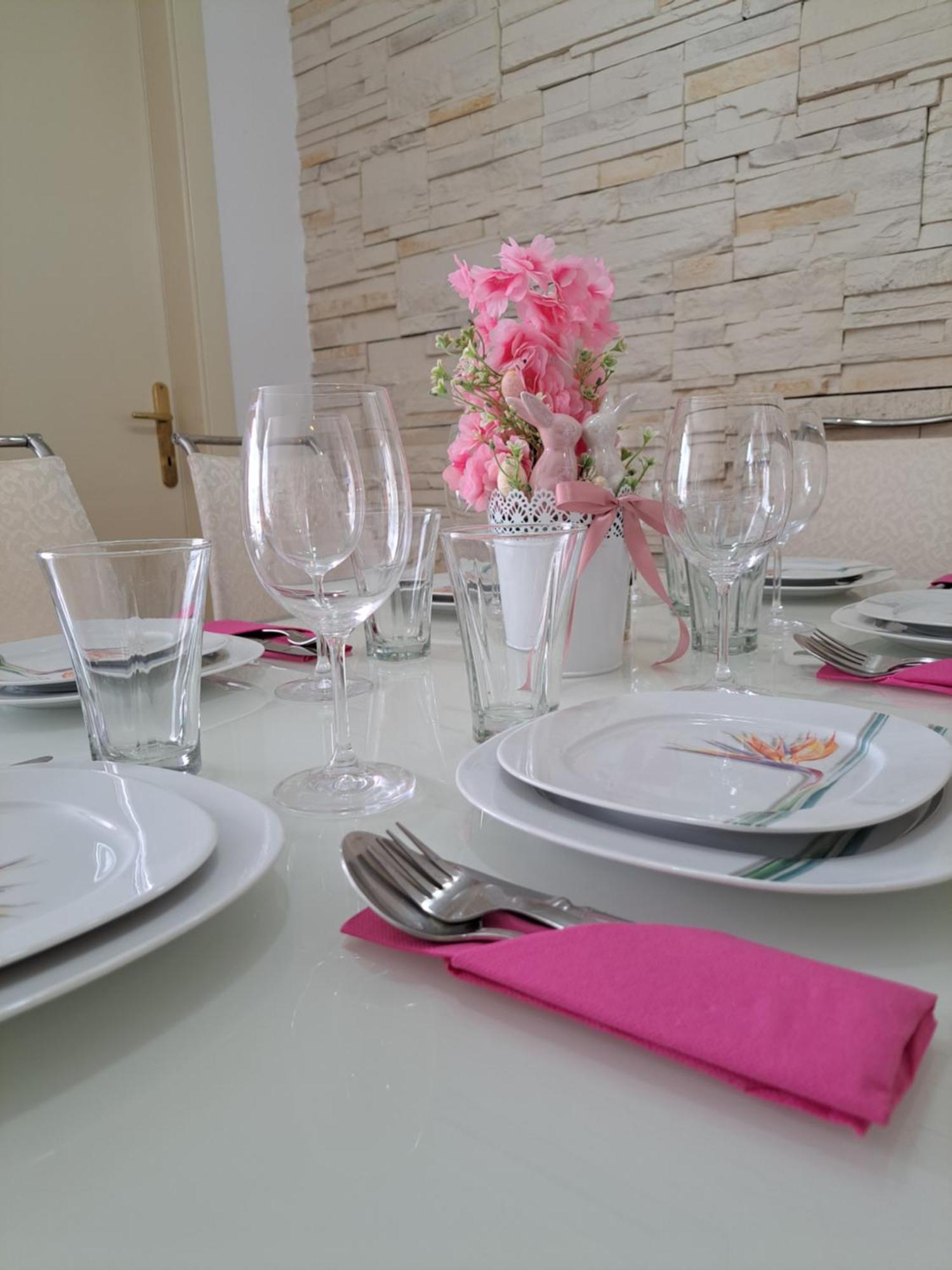 Apartment In Split, Near The Old Town, Three Rooms, Balcony, Garage Split