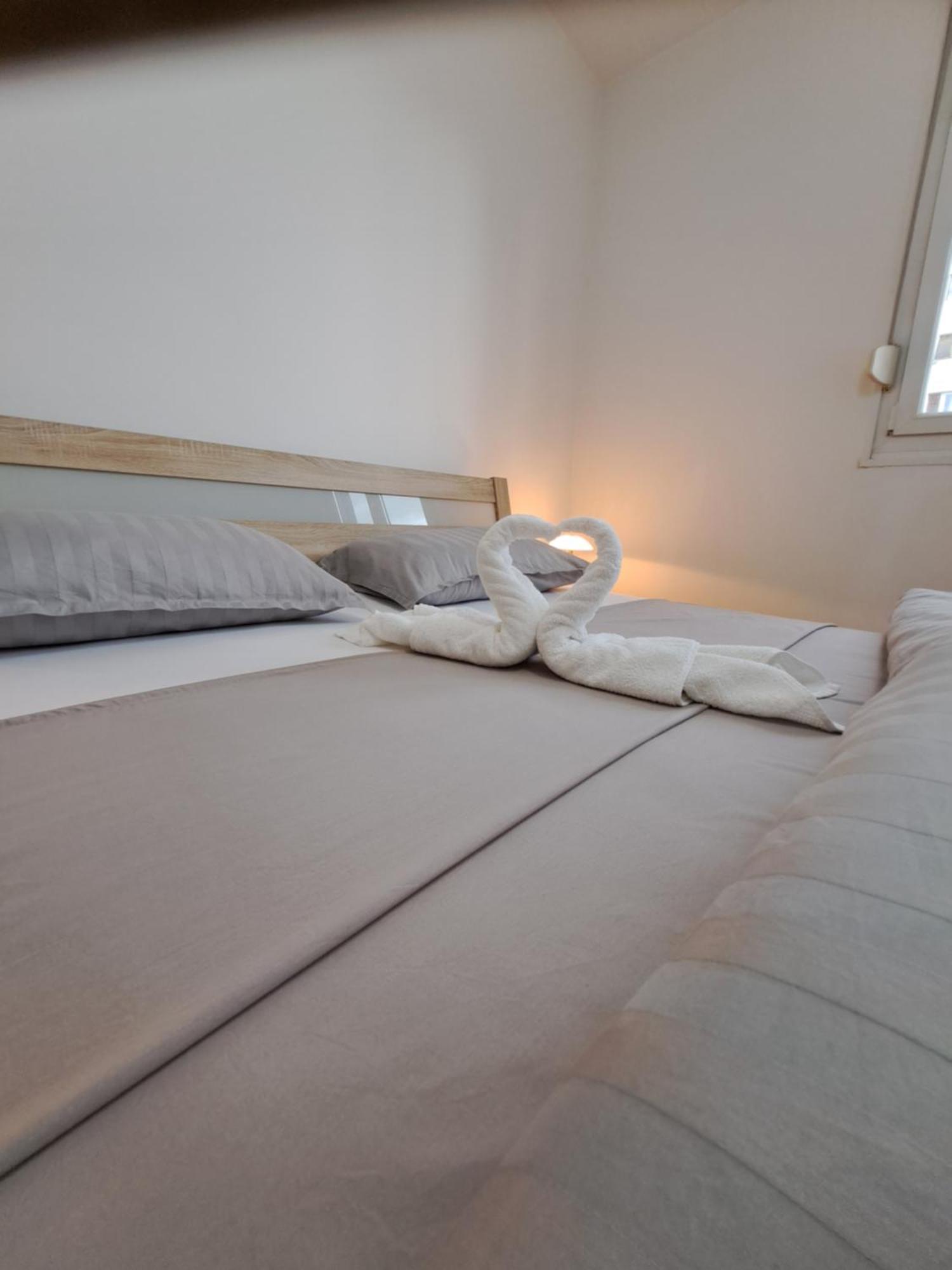Apartment In Split, Near The Old Town, Three Rooms, Balcony, Garage