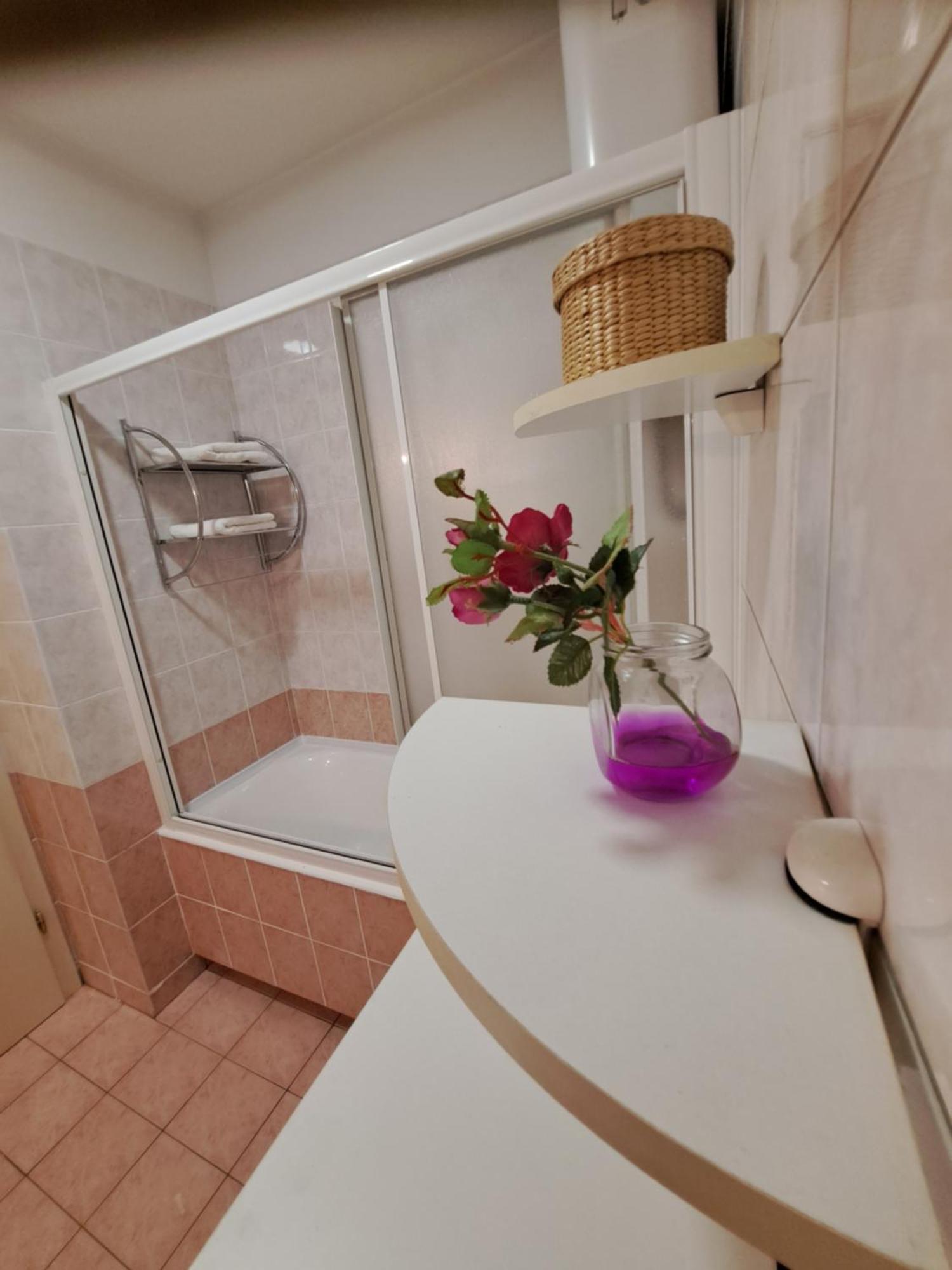 In Split, Near The Old Town, Three Rooms, Balcony, Garage Apartment *