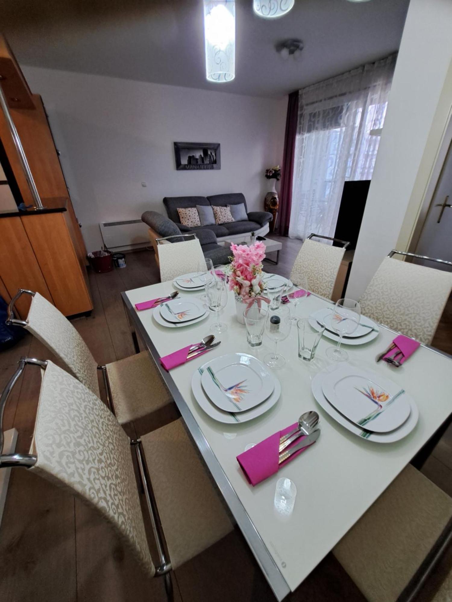 Apartment In Split, Near The Old Town, Three Rooms, Balcony, Garage