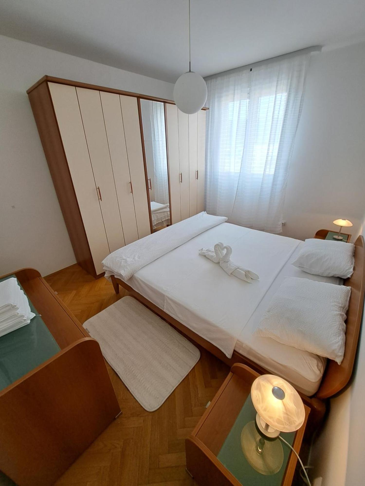 In Split, Near The Old Town, Three Rooms, Balcony, Garage