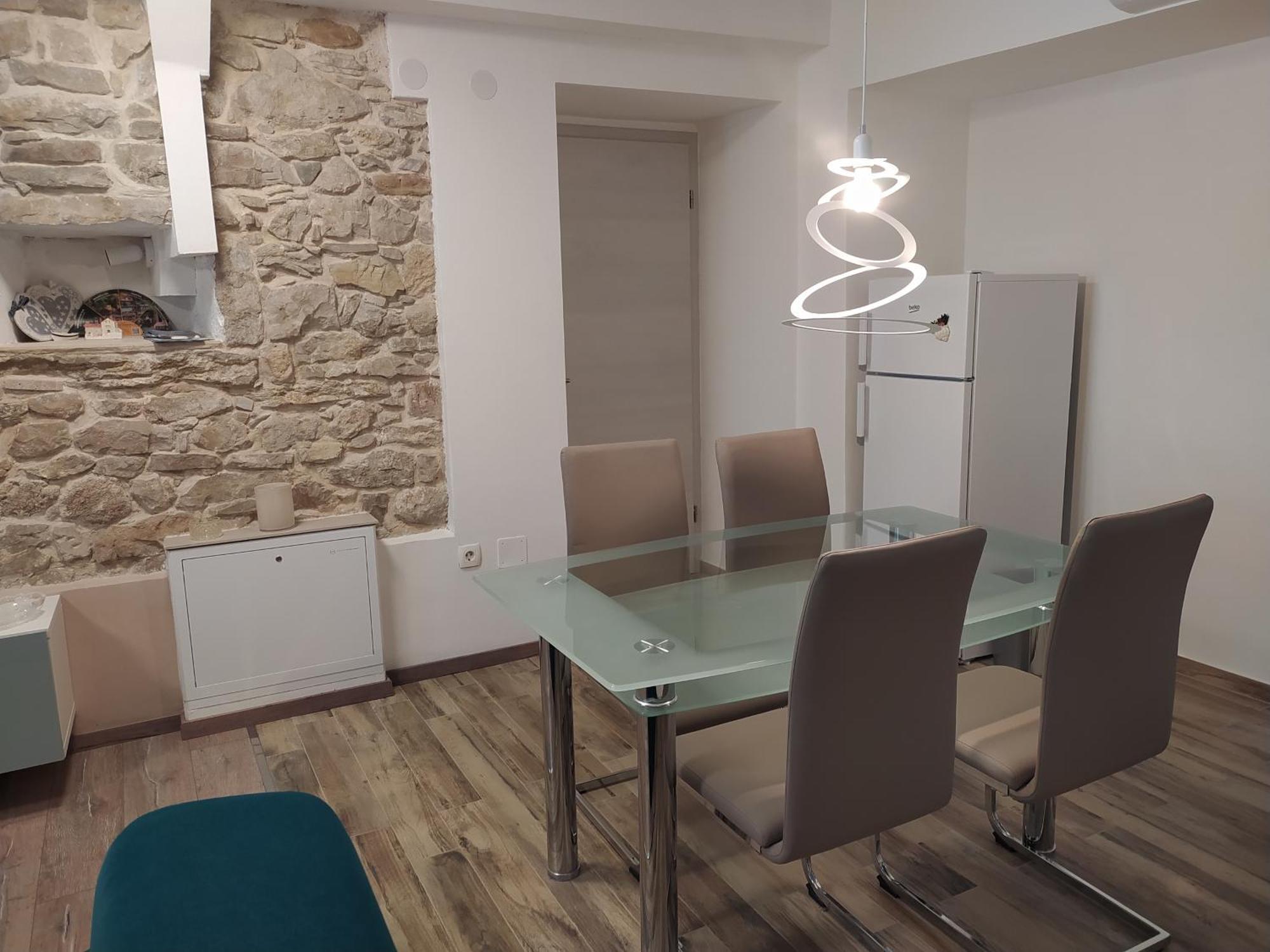 Dvor Apartment