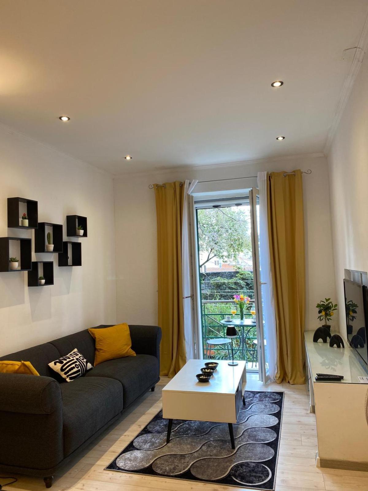 George Apartment, Renovated 2024, Downtown